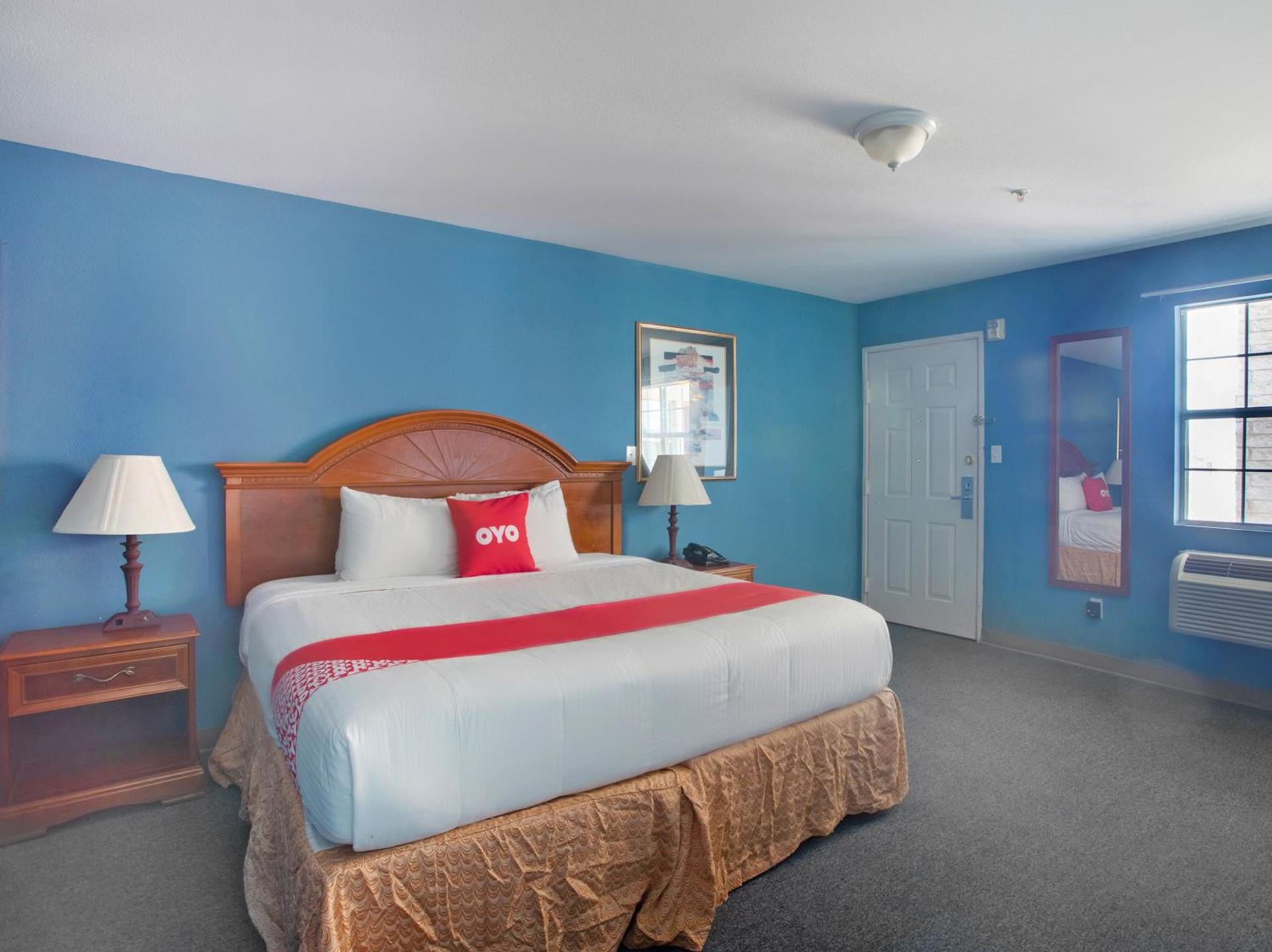 Rodeway Inn photo 6