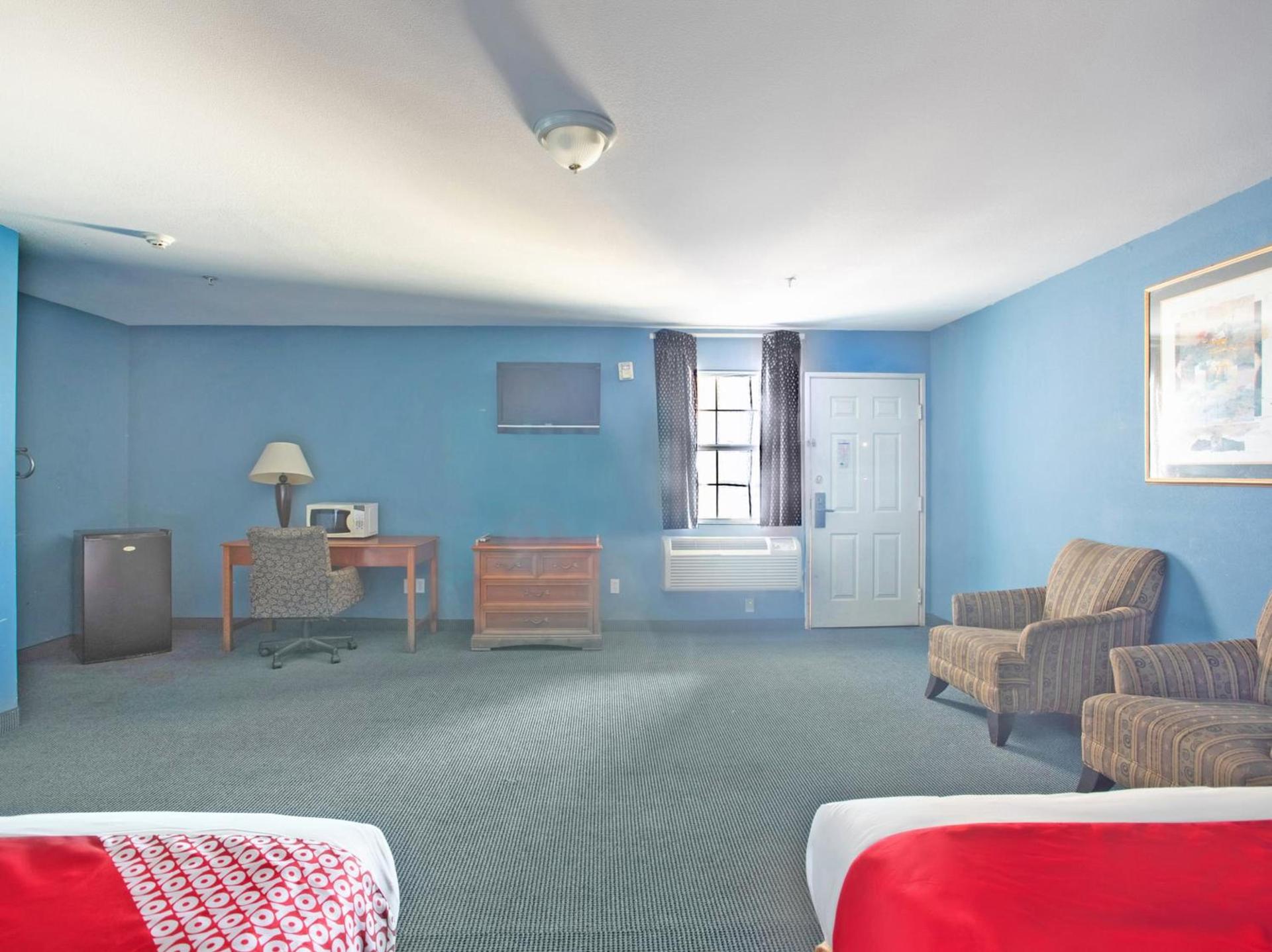 Rodeway Inn photo 13