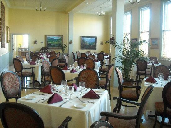 Windsor Hotel & Restaurant photo 18