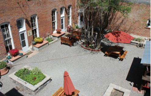 Windsor Hotel & Restaurant photo 12