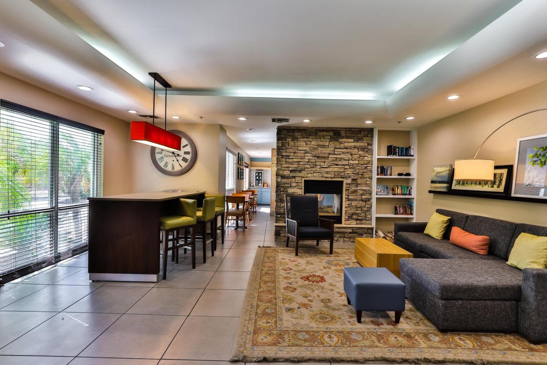 Wingate by Wyndham Chandler Phoenix photo 20