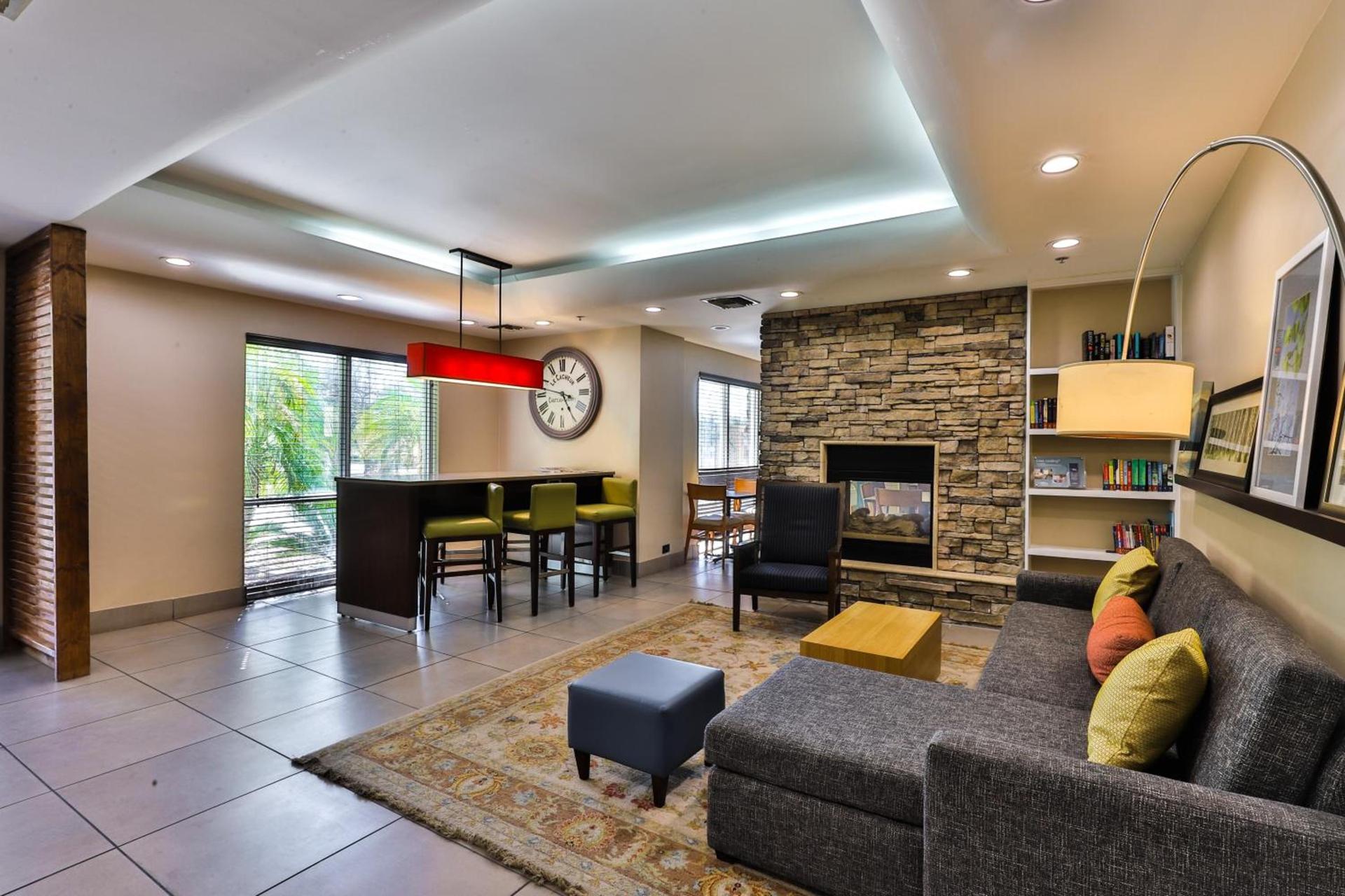 Wingate by Wyndham Chandler Phoenix photo 19