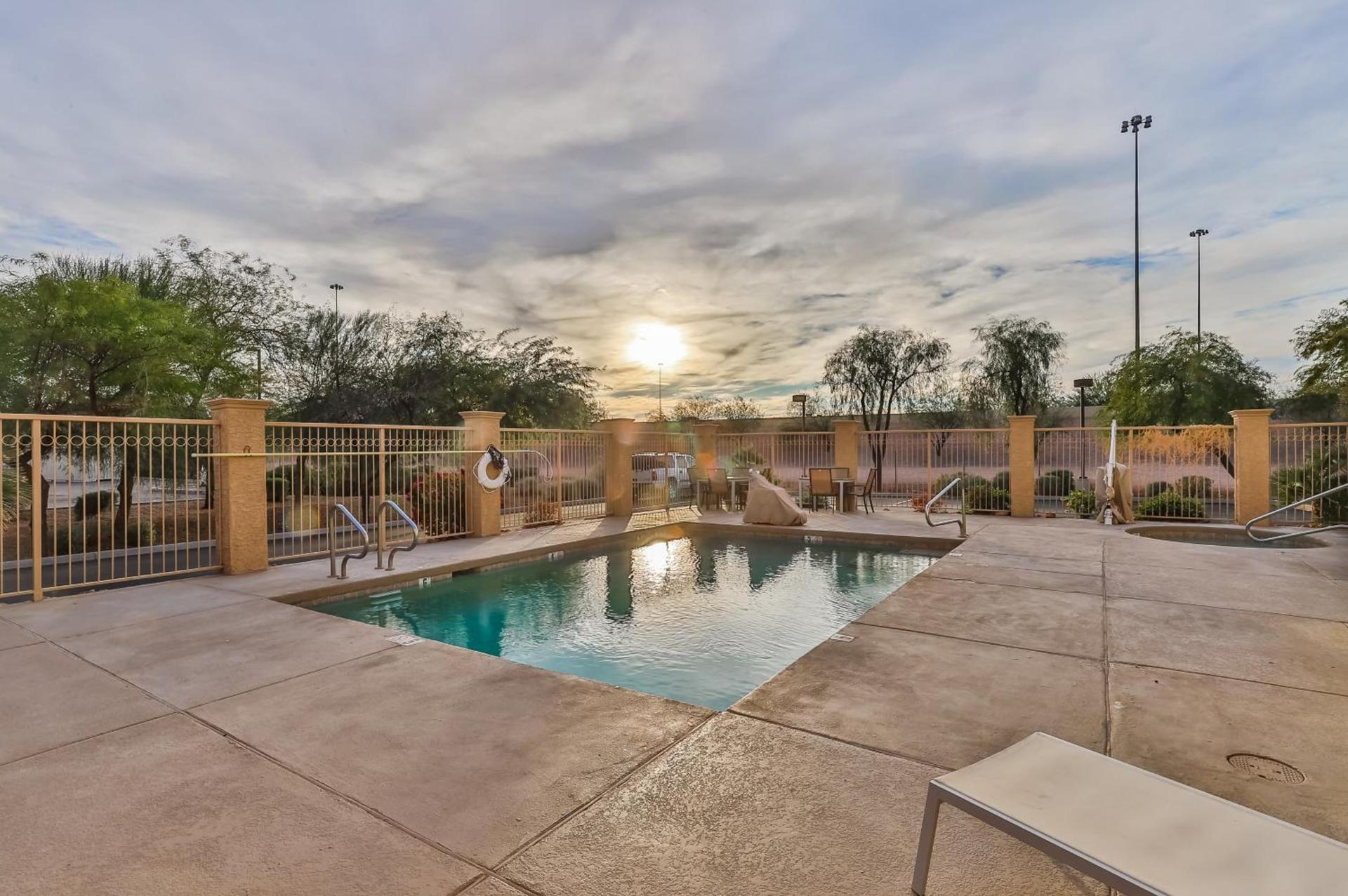 Wingate by Wyndham Chandler Phoenix photo 2