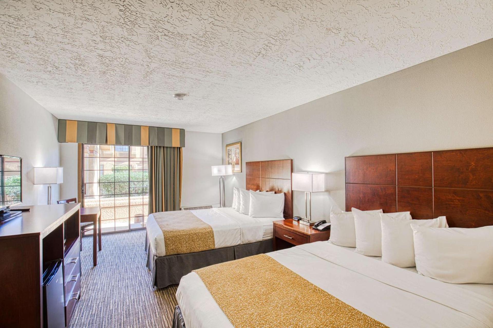 Best Western Green Valley Inn photo 46