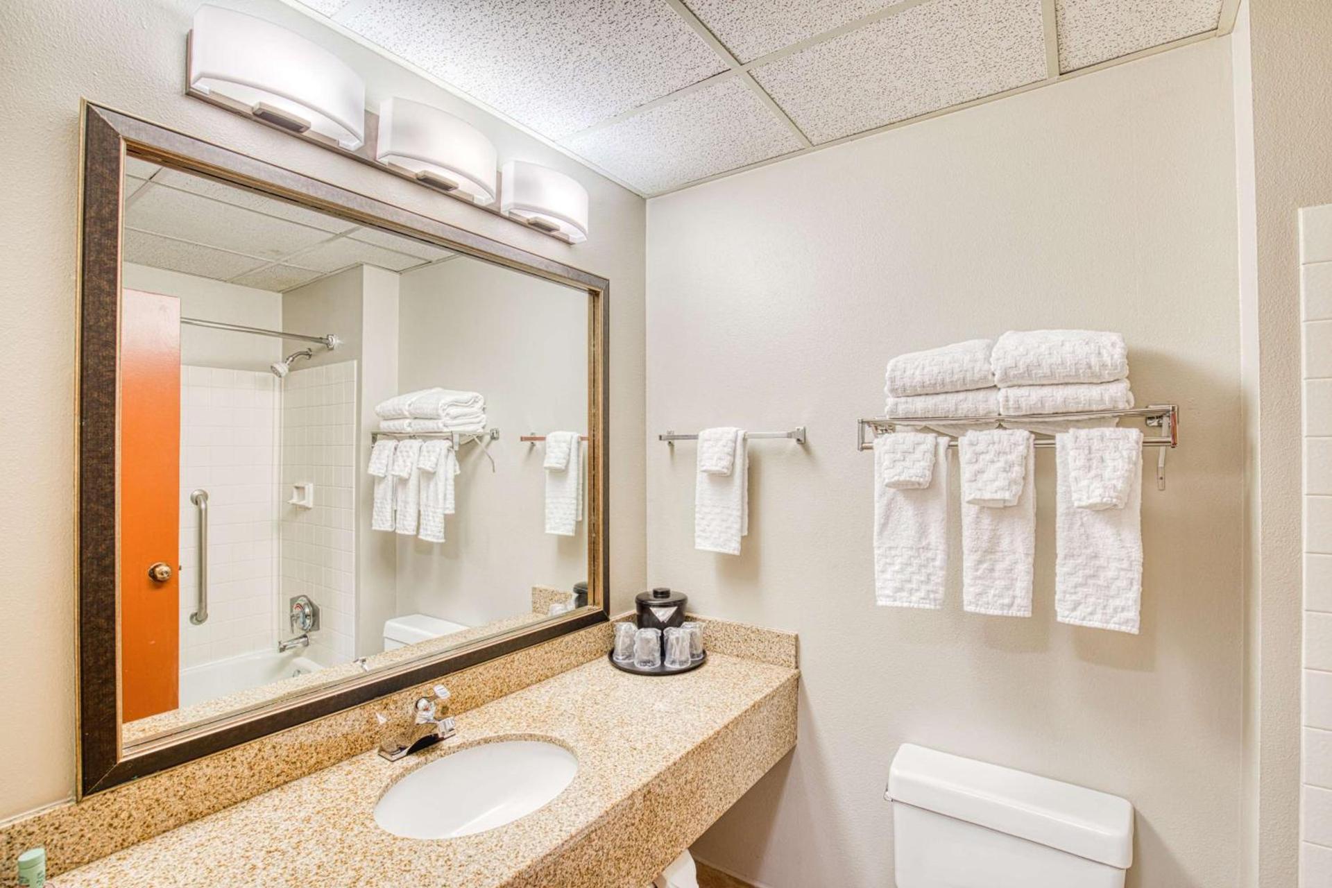 Best Western Green Valley Inn photo 14
