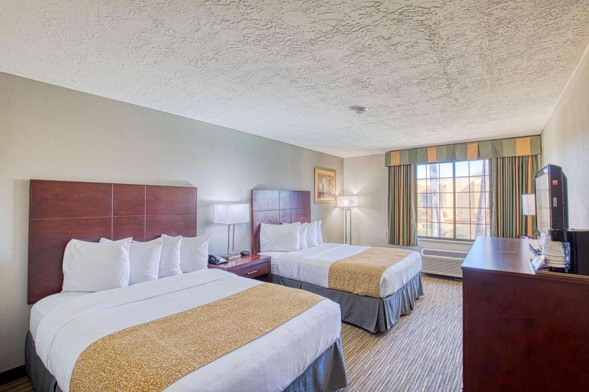 Best Western Green Valley Inn photo 43