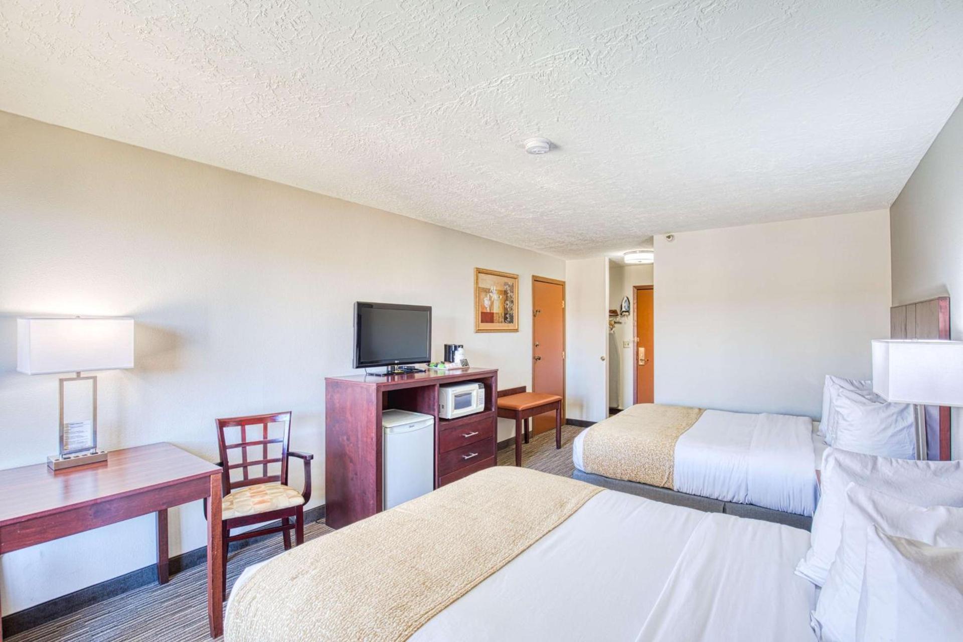 Best Western Green Valley Inn photo 42