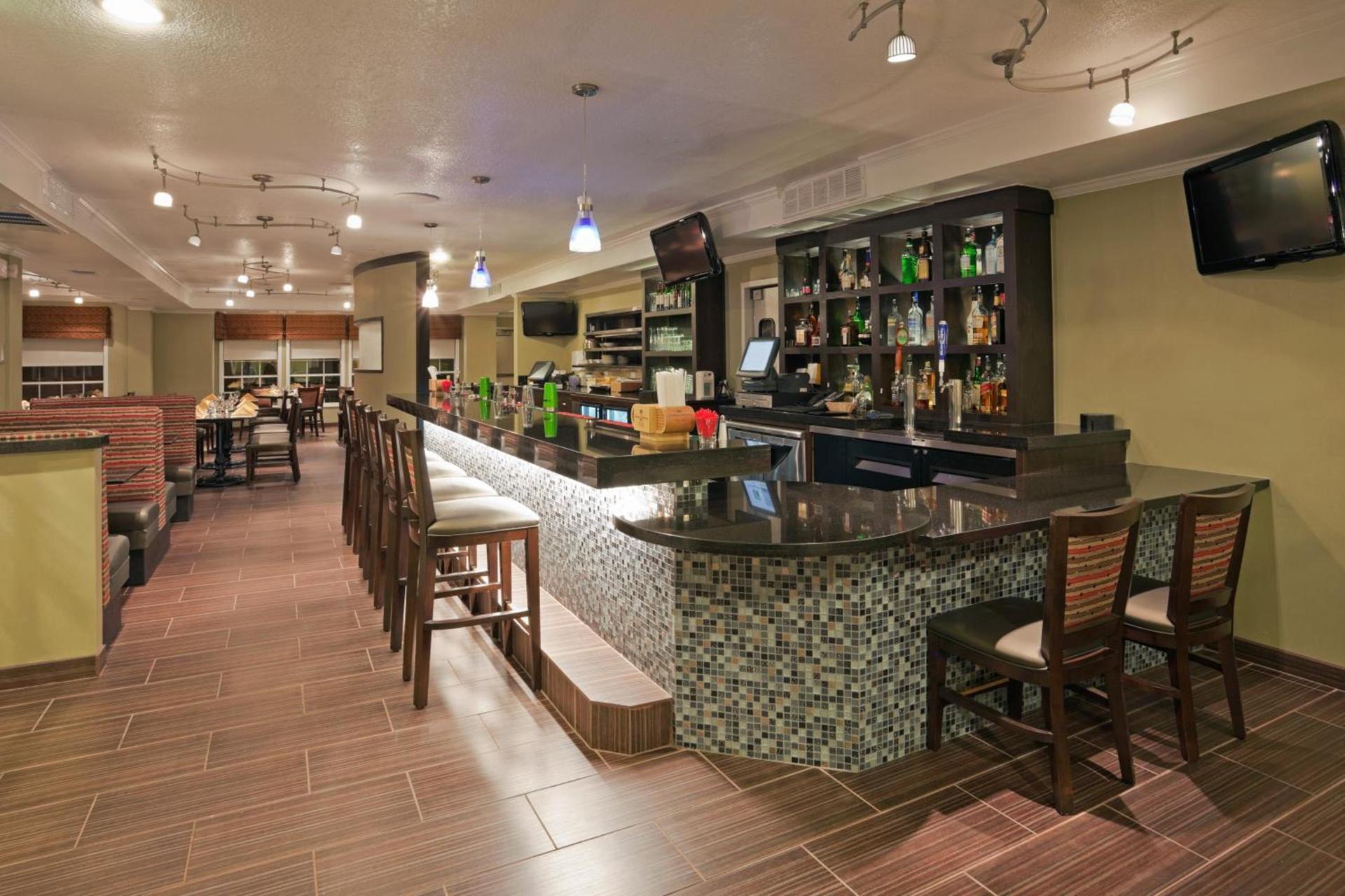 Holiday Inn & Suites San Mateo - SFO by IHG photo 35