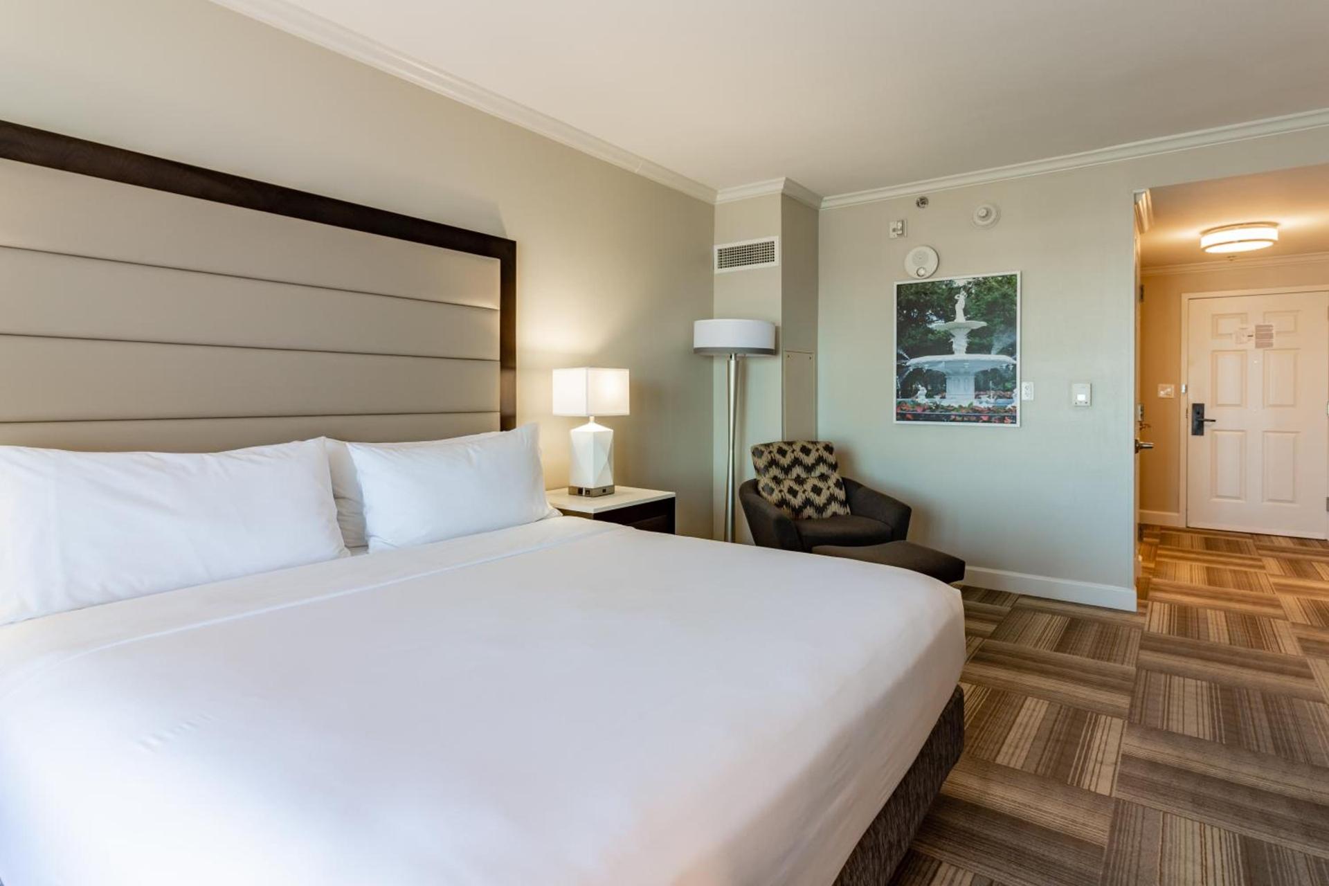 Holiday Inn Express Savannah - Historic District photo 61