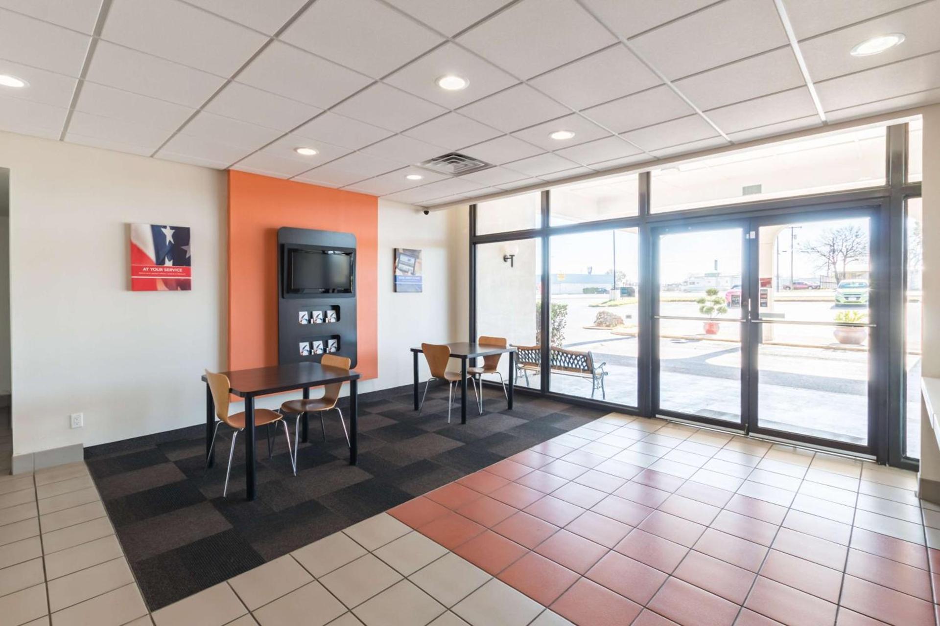 Motel 6-Stephenville, TX photo 23
