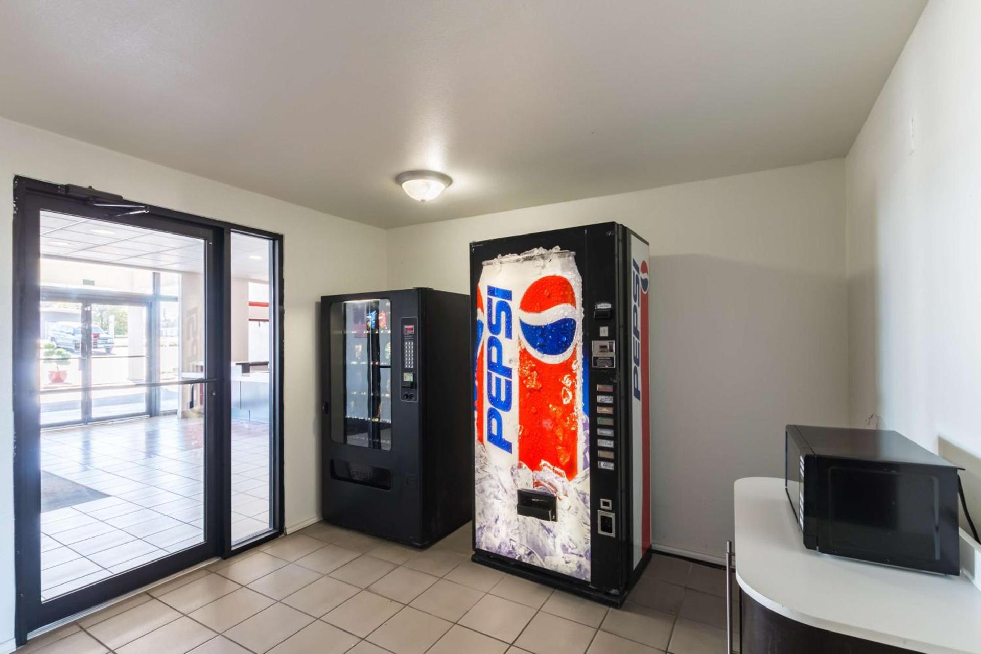 Motel 6-Stephenville, TX photo 26