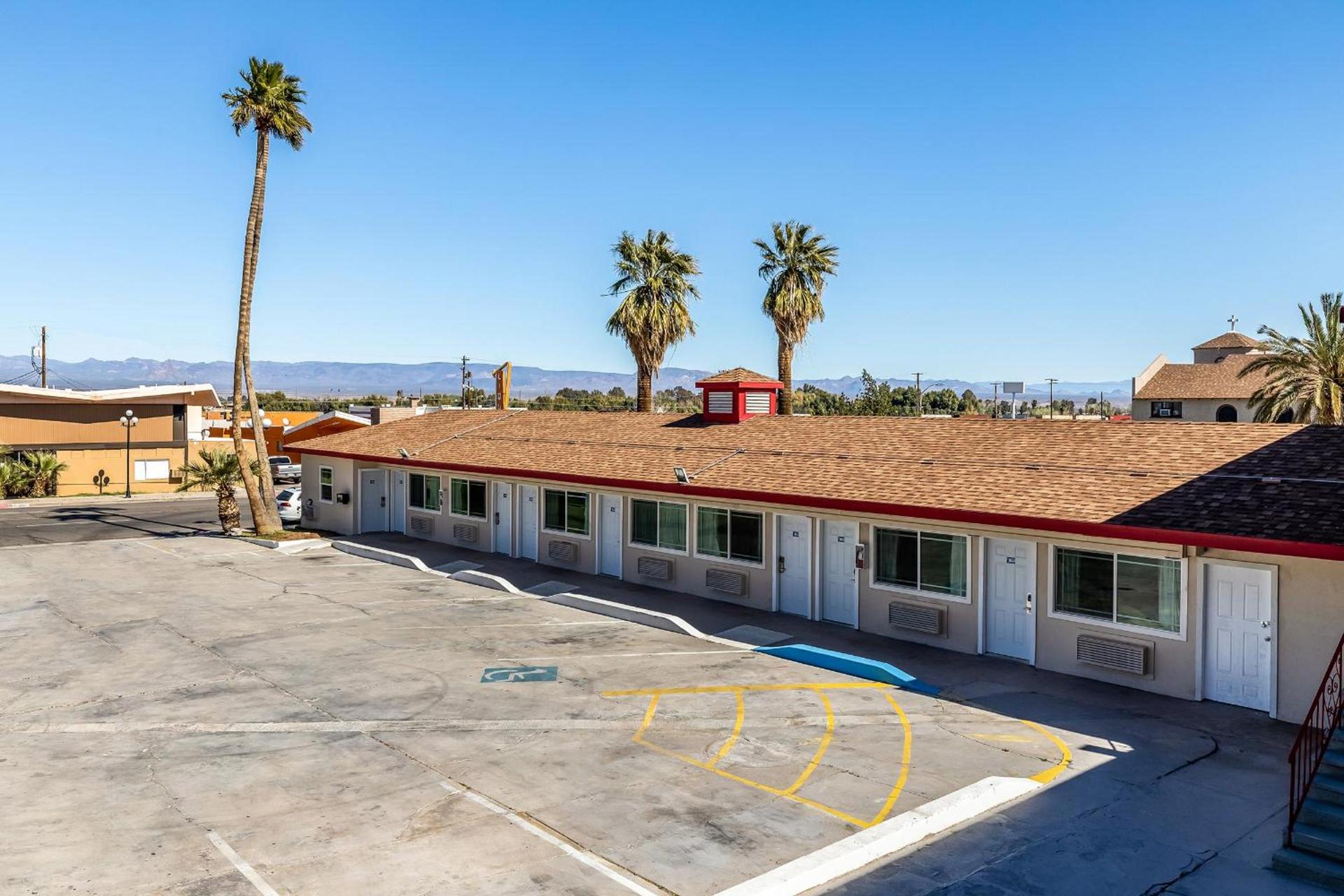 Econo Lodge Needles photo 6