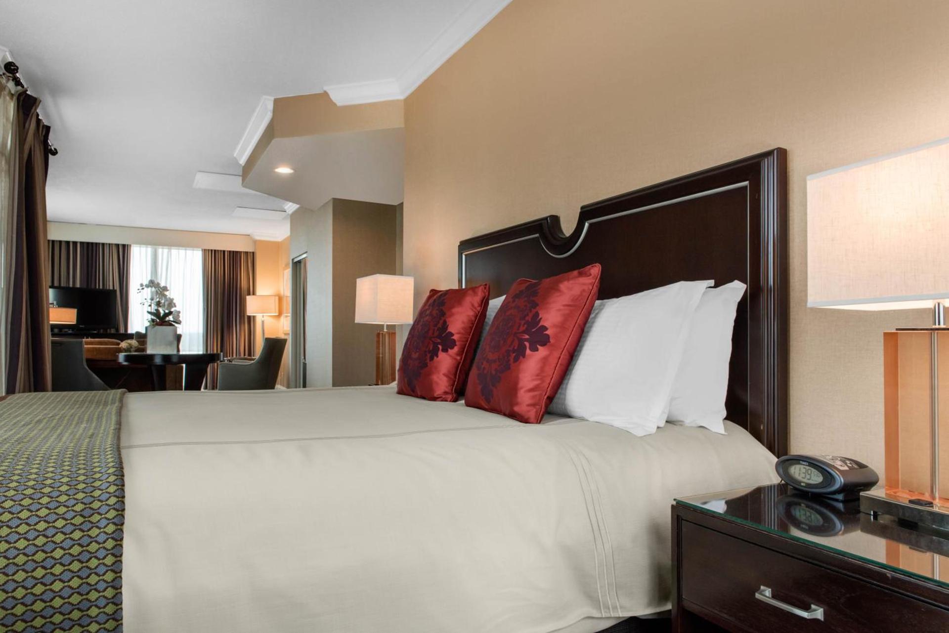 Omni Severin Hotel photo 32