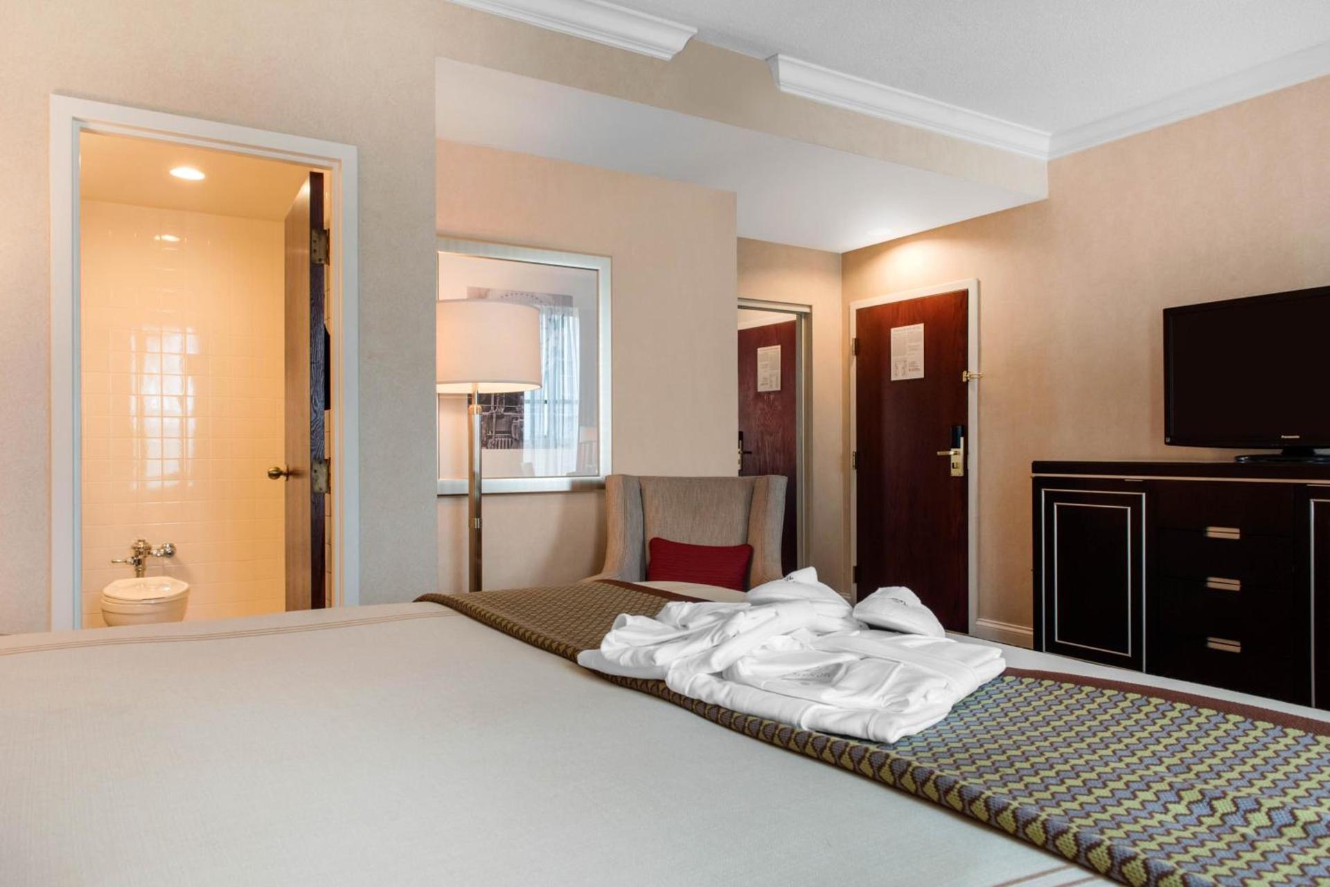 Omni Severin Hotel photo 6