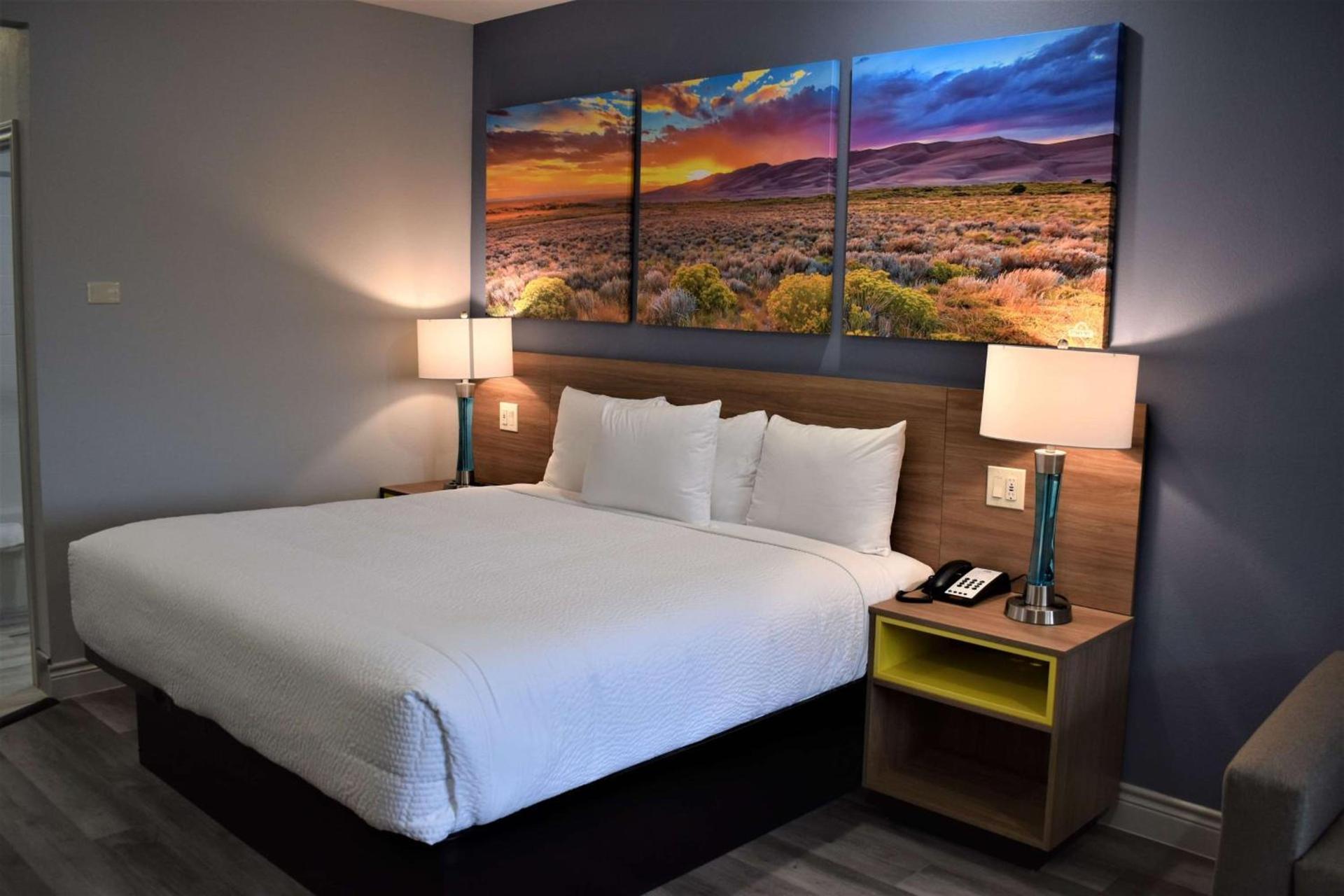 Days Inn & Suites by Wyndham Downtown/University of Houston photo 6
