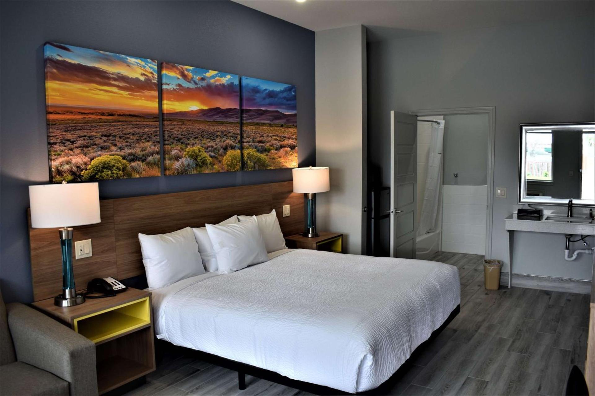 Days Inn & Suites by Wyndham Downtown/University of Houston photo 8