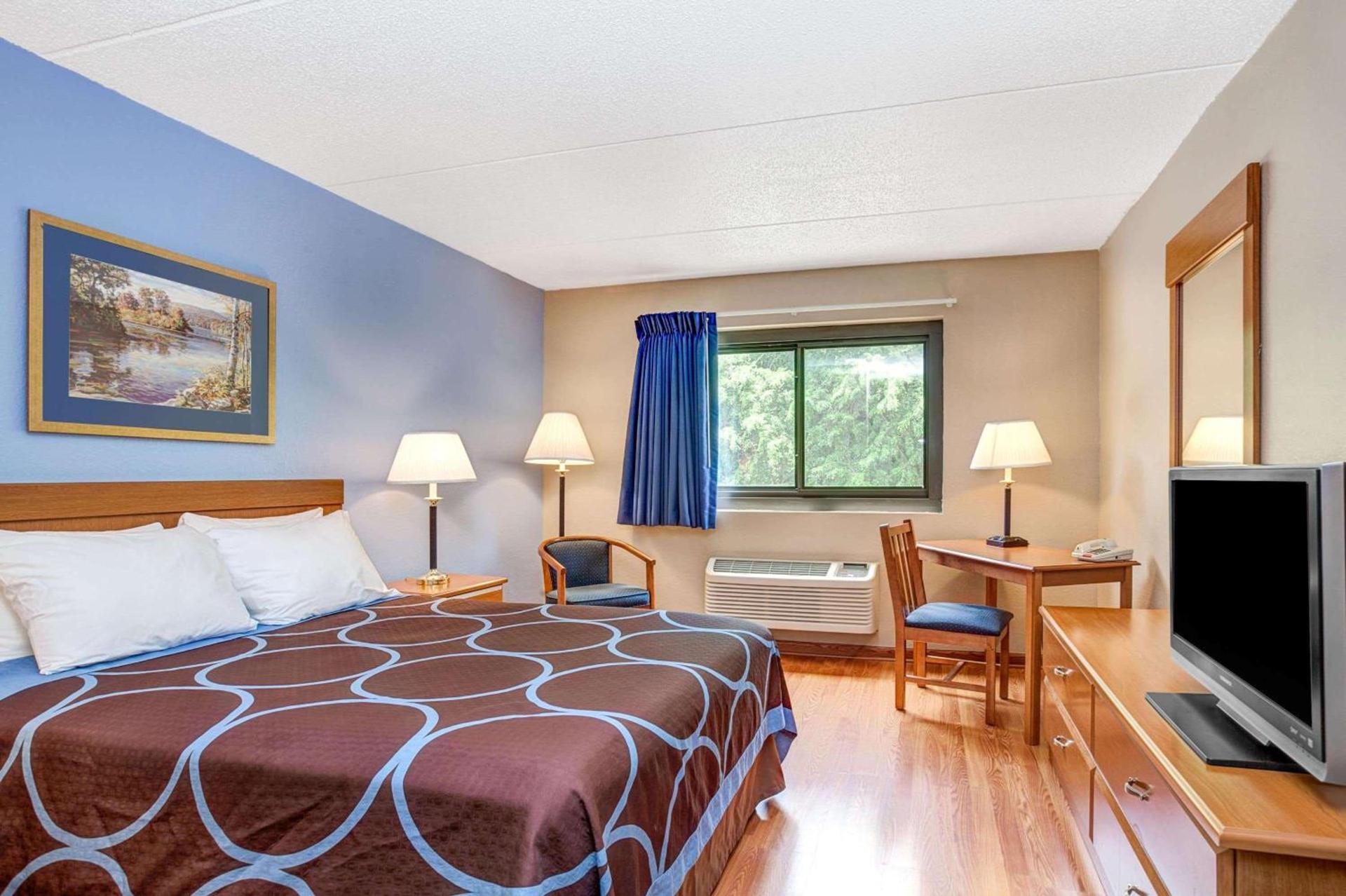 Super 8 by Wyndham Mahwah photo 8
