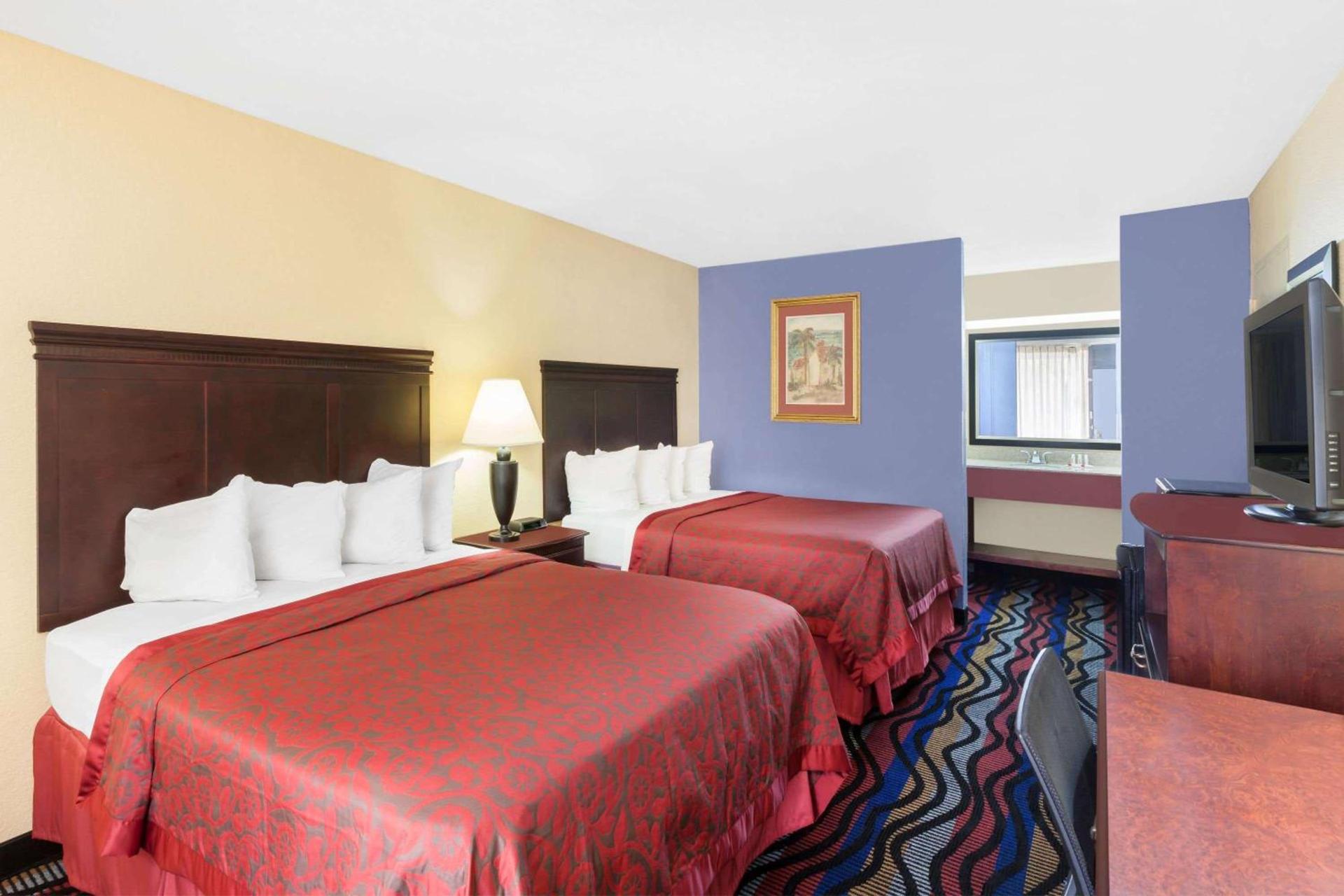 Days Inn by Wyndham Uvalde photo 7