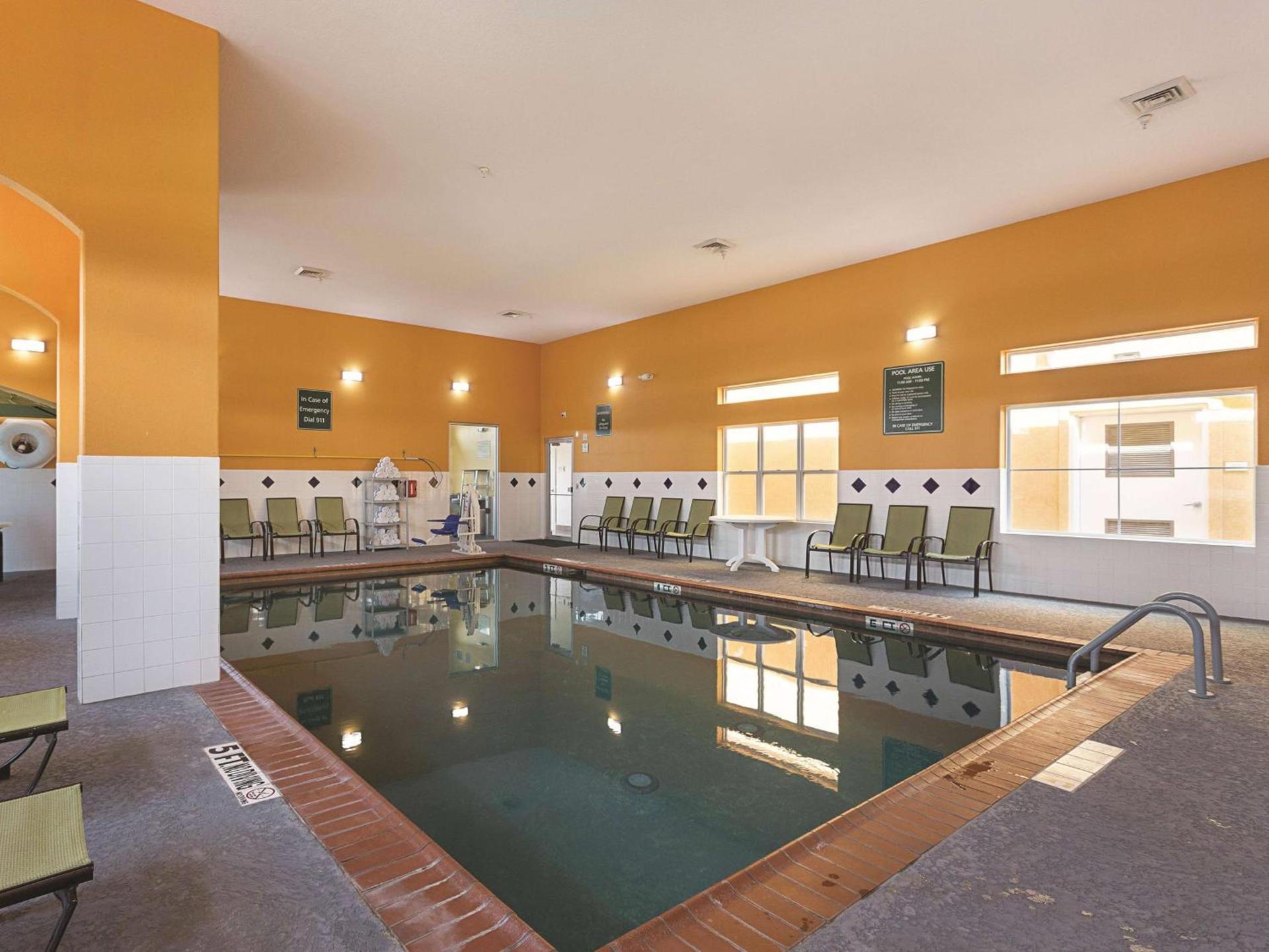 La Quinta by Wyndham Houston Channelview photo 16