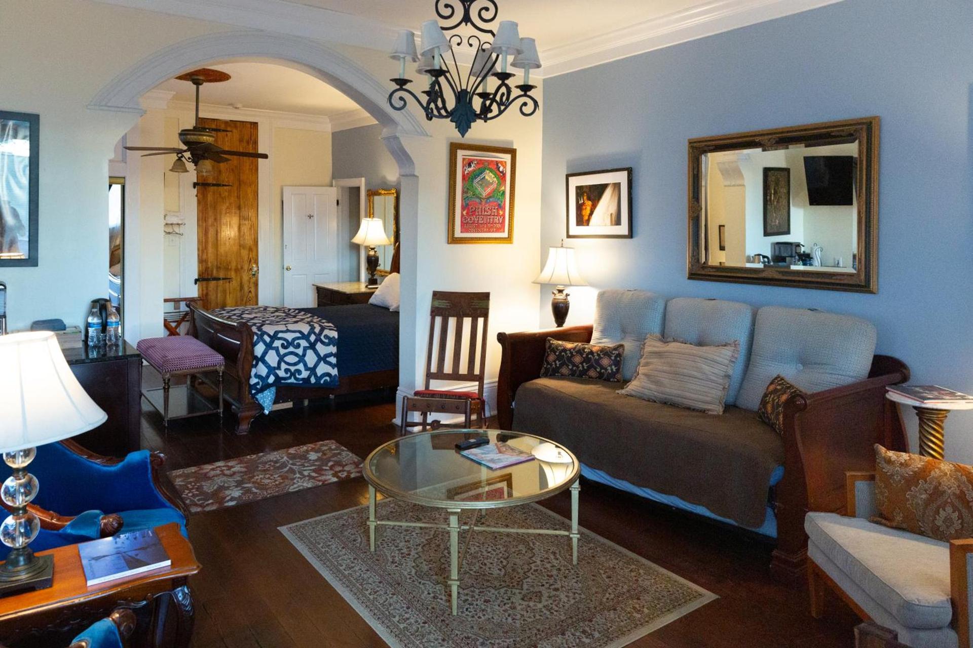 The Blue60 Marigny Inn photo 44