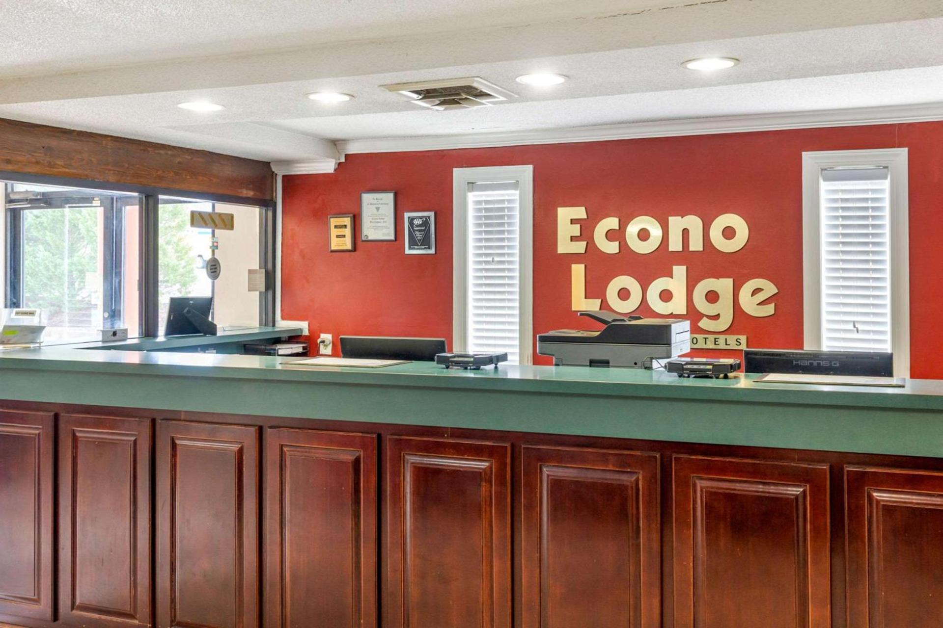 Econo Lodge Burlington I-40 photo 4