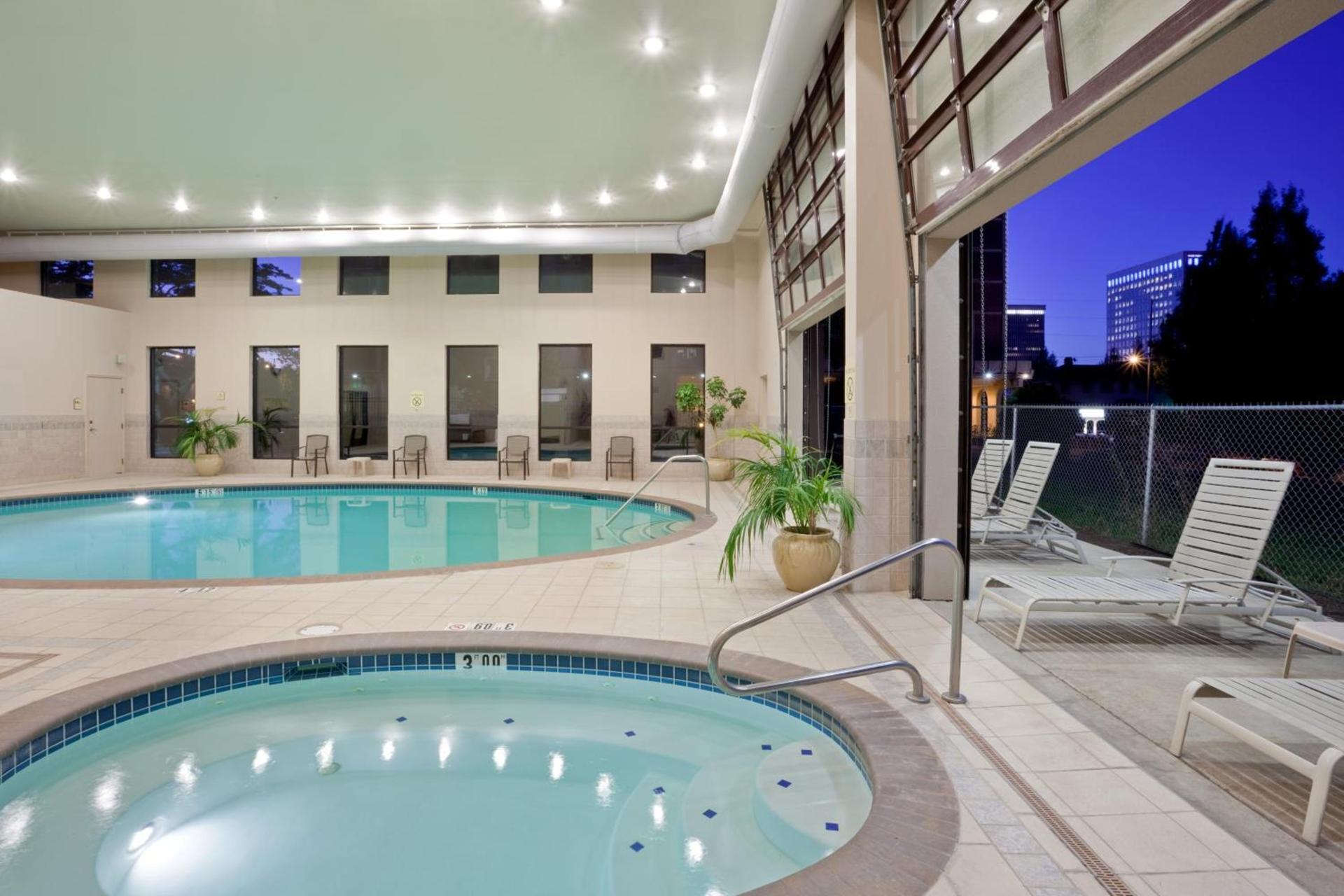 Crowne Plaza Hotel Portland-Downtown Convention Center by IHG photo 41