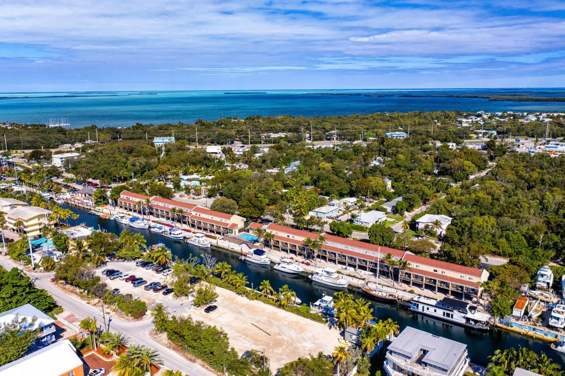 Waterside Suites and Marina photo 15