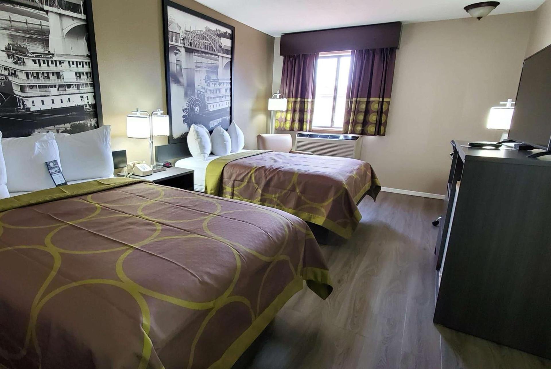 Super 8 by Wyndham Paris photo 18