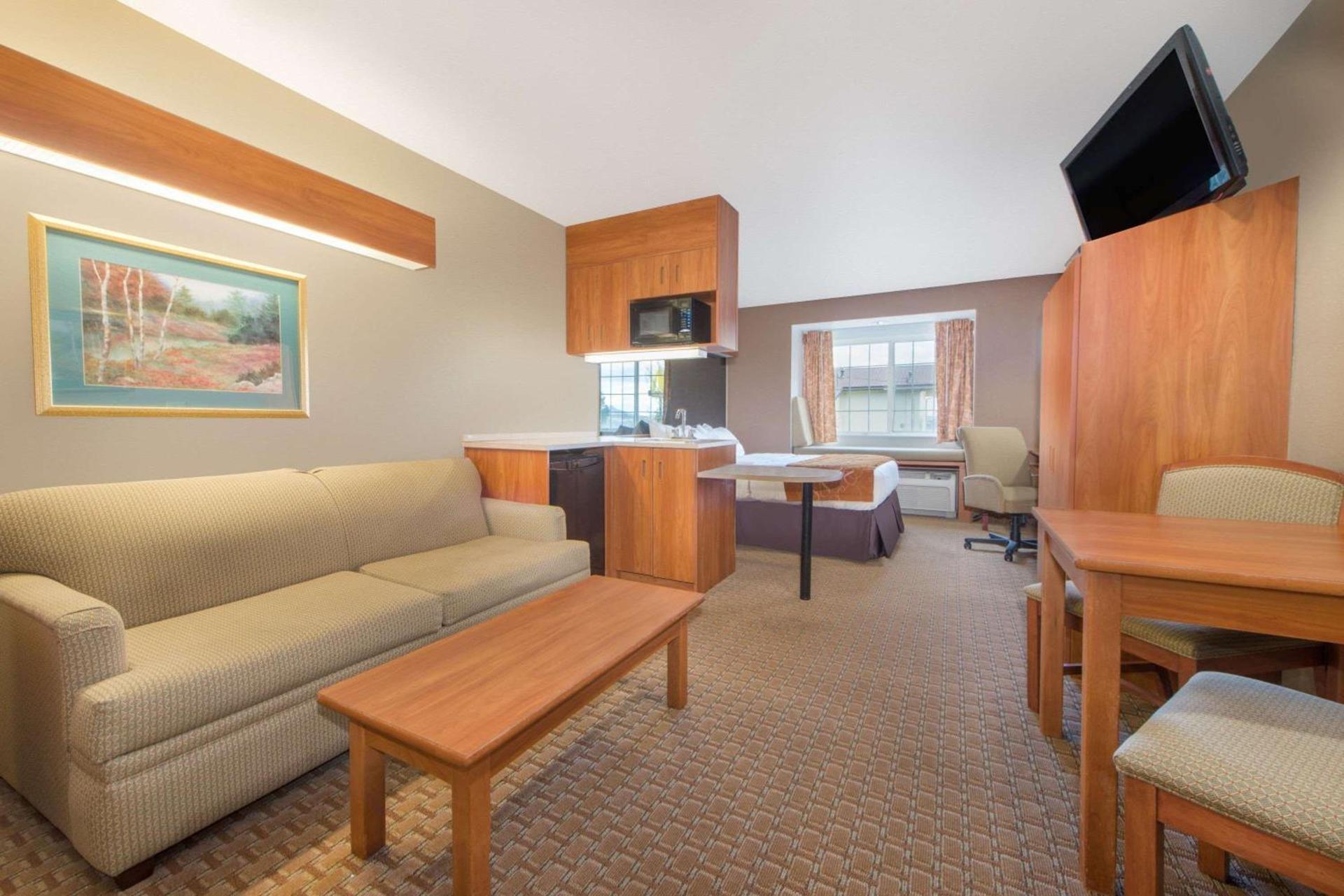 Microtel Inn & Suites photo 26