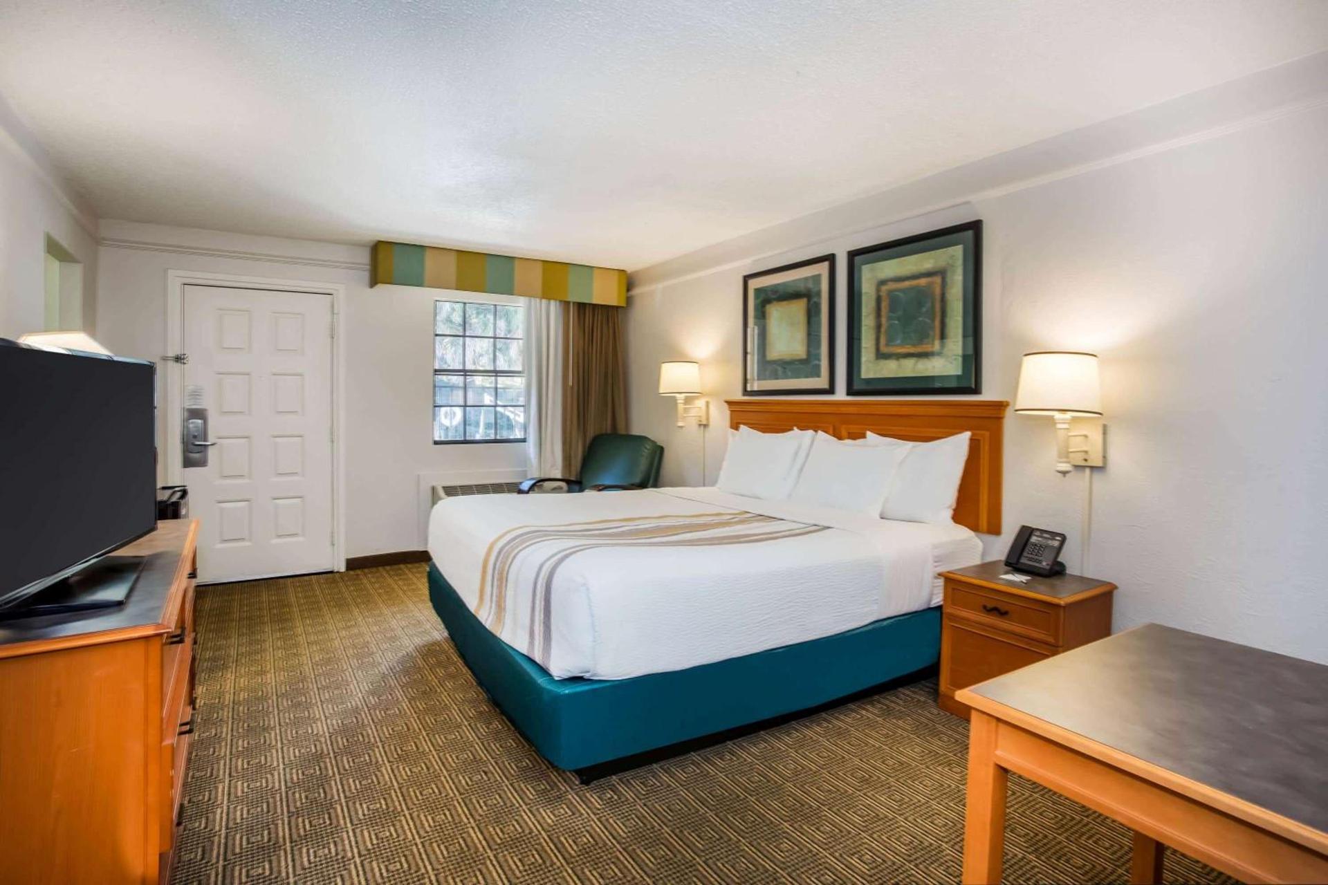La Quinta Inn by Wyndham Tallahassee North photo 30