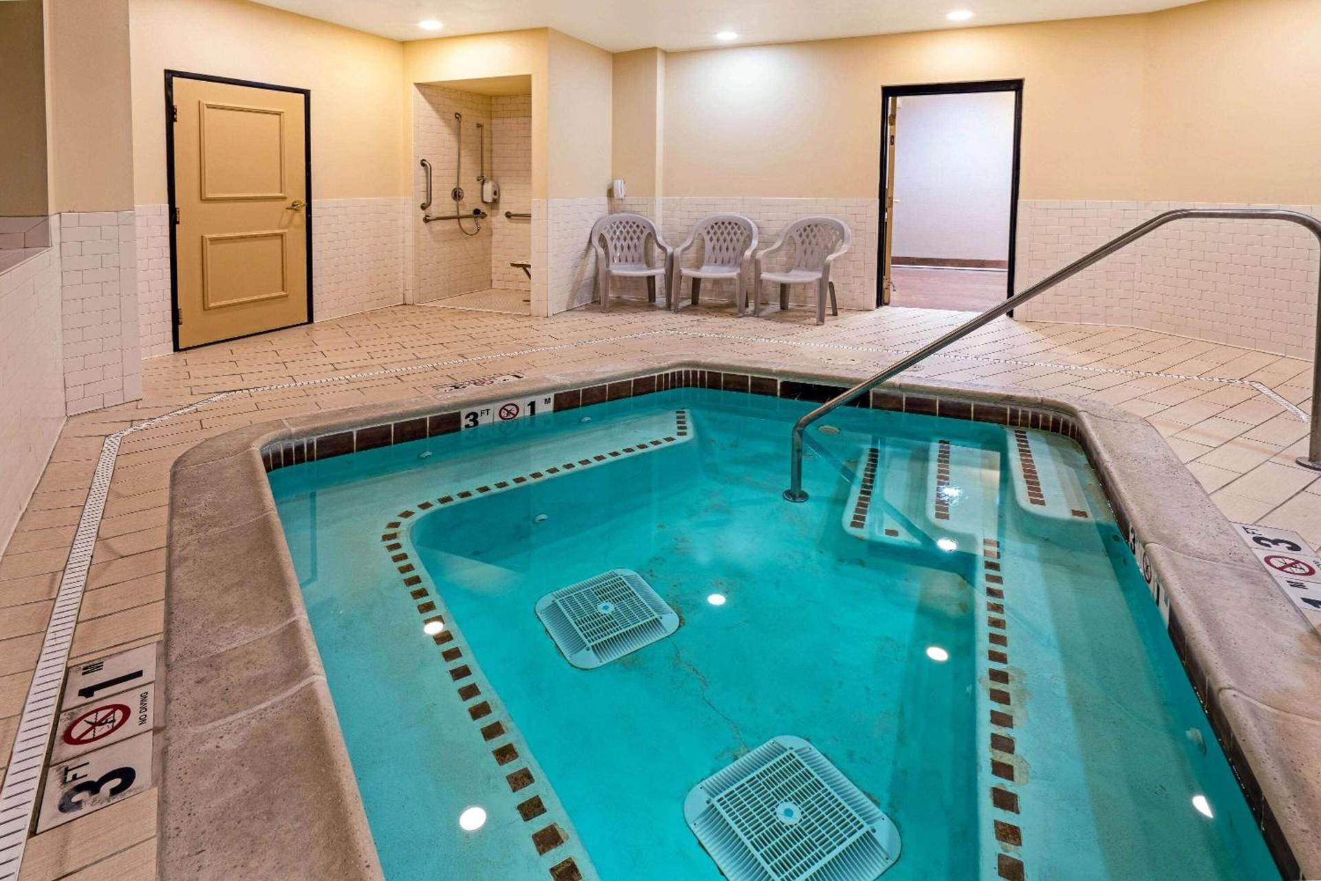 La Quinta by Wyndham Butte photo 19