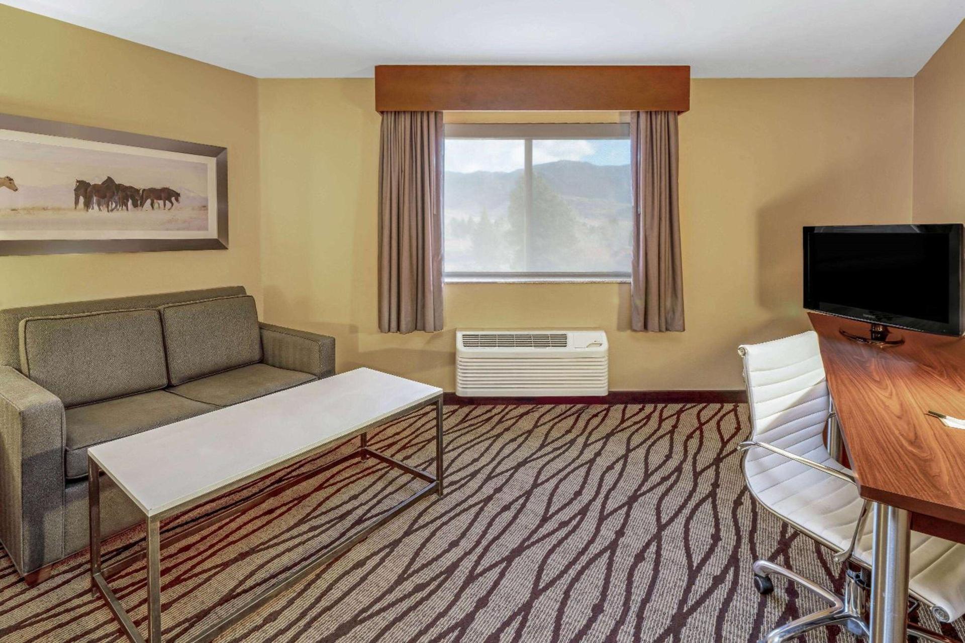 La Quinta by Wyndham Butte photo 7