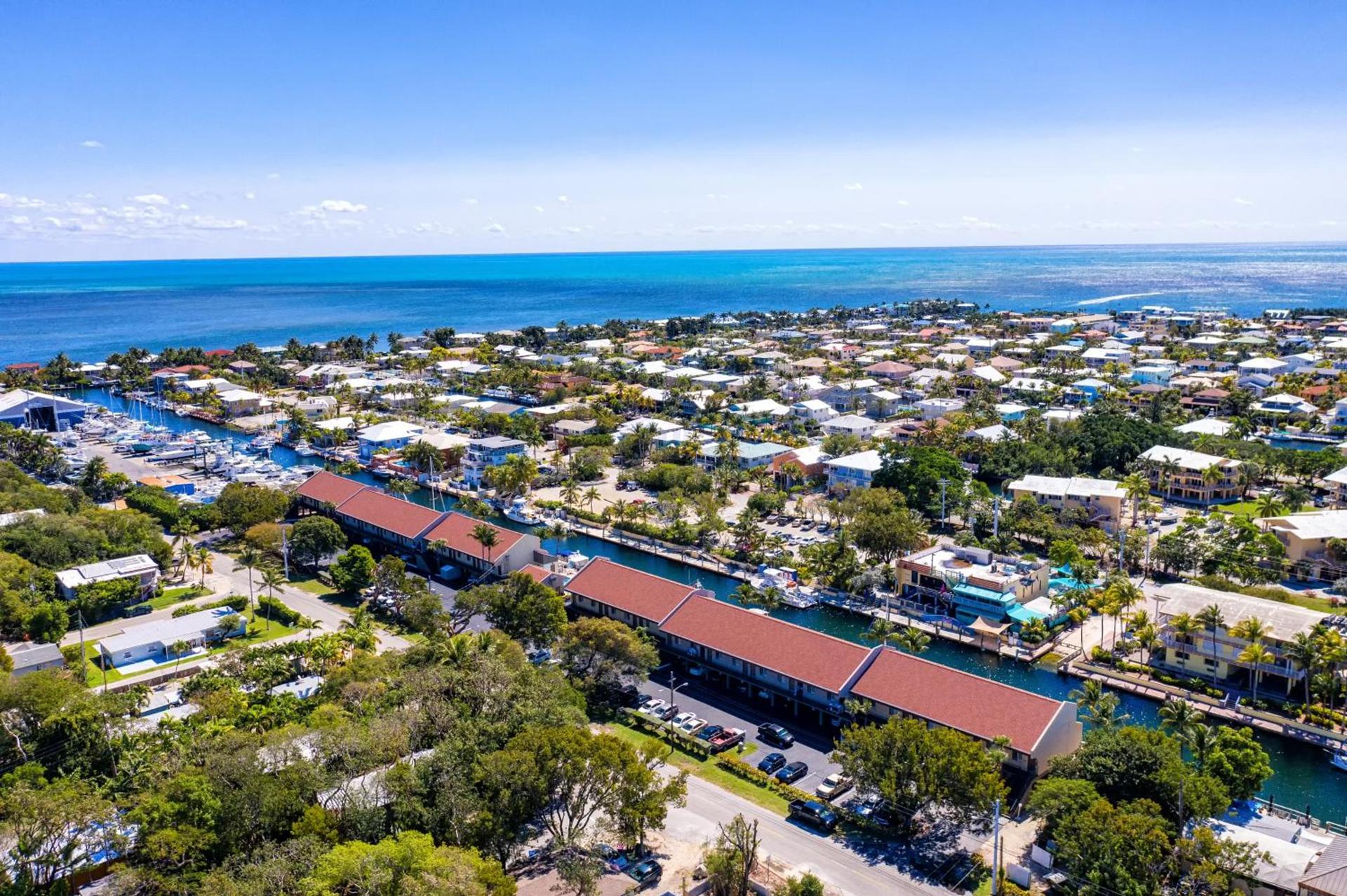 Waterside Suites and Marina photo 11