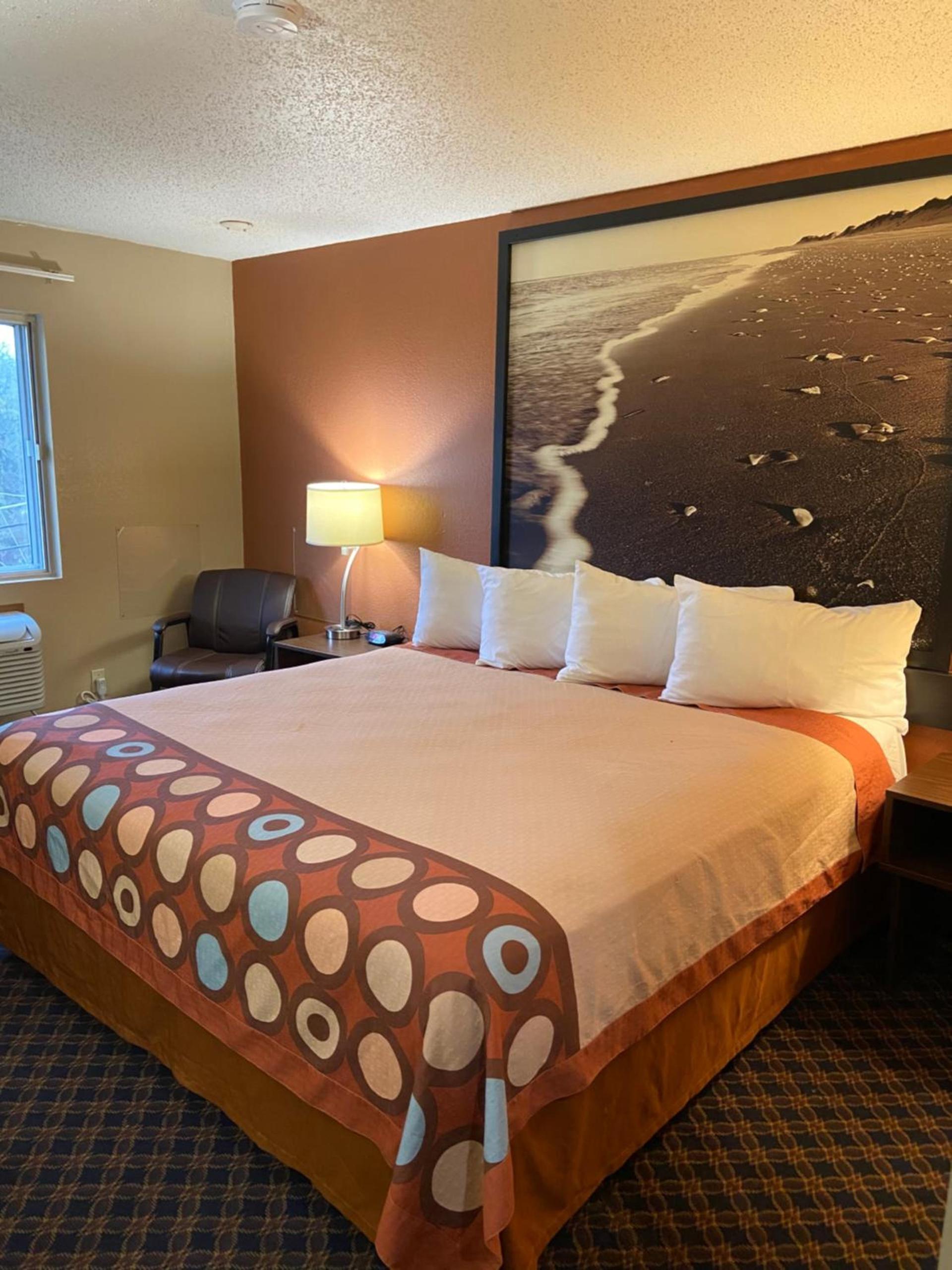 Super 8 by Wyndham College Station photo 17