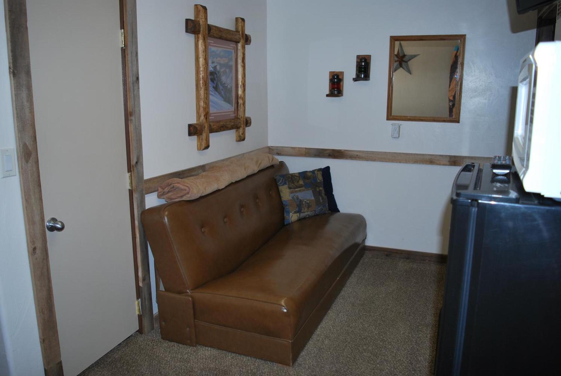 Cowboy Country Inn photo 14