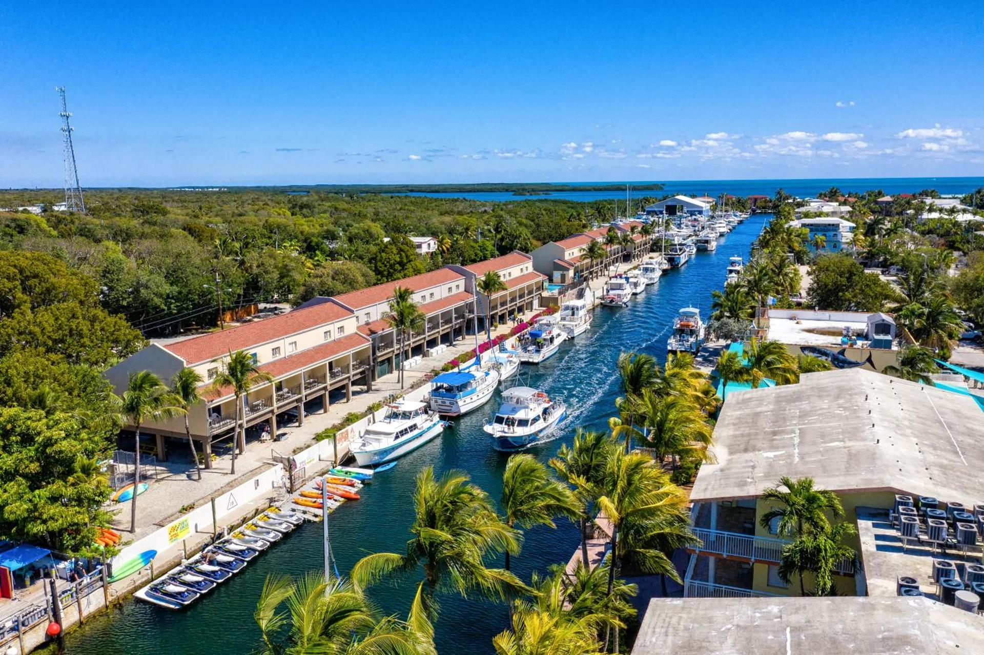 Waterside Suites and Marina photo 10