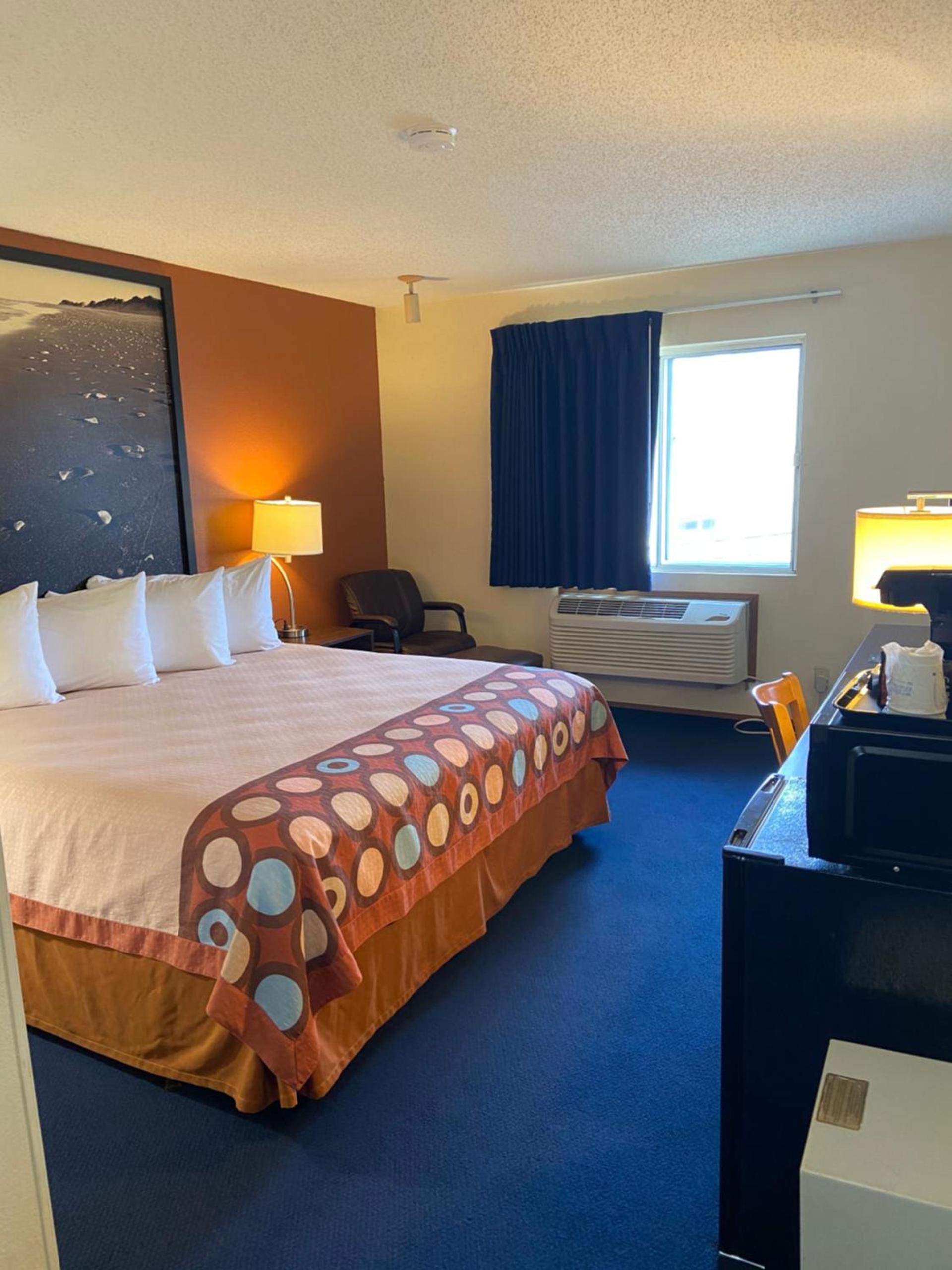 Super 8 by Wyndham College Station photo 16