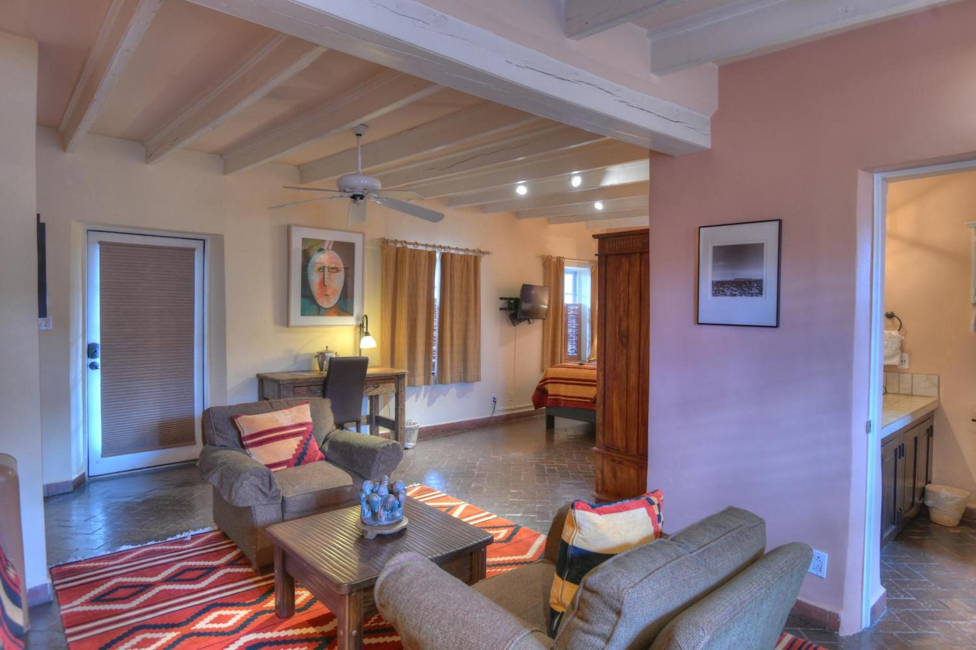 Inn at Vanessie photo 41