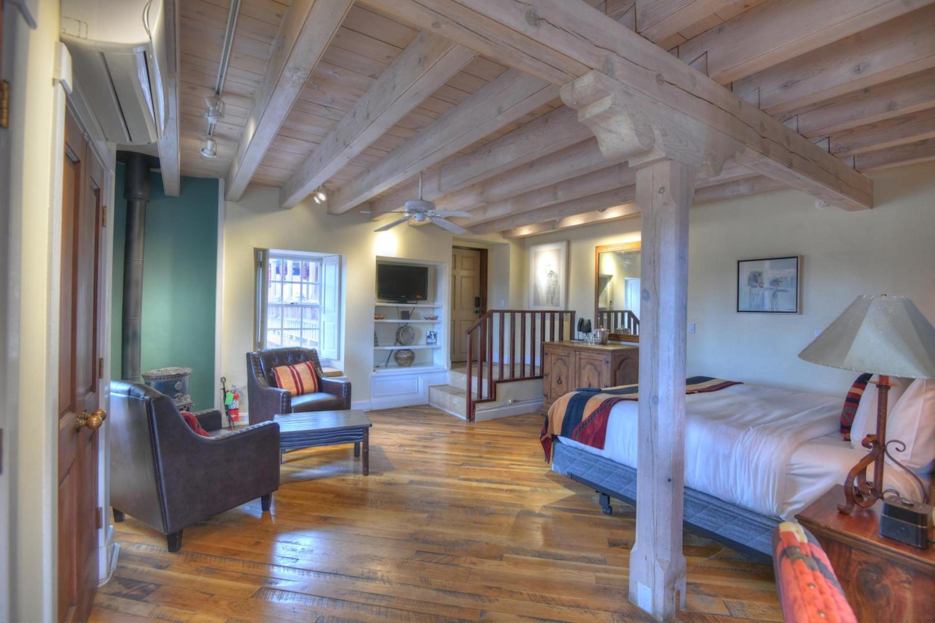 Inn at Vanessie photo 42