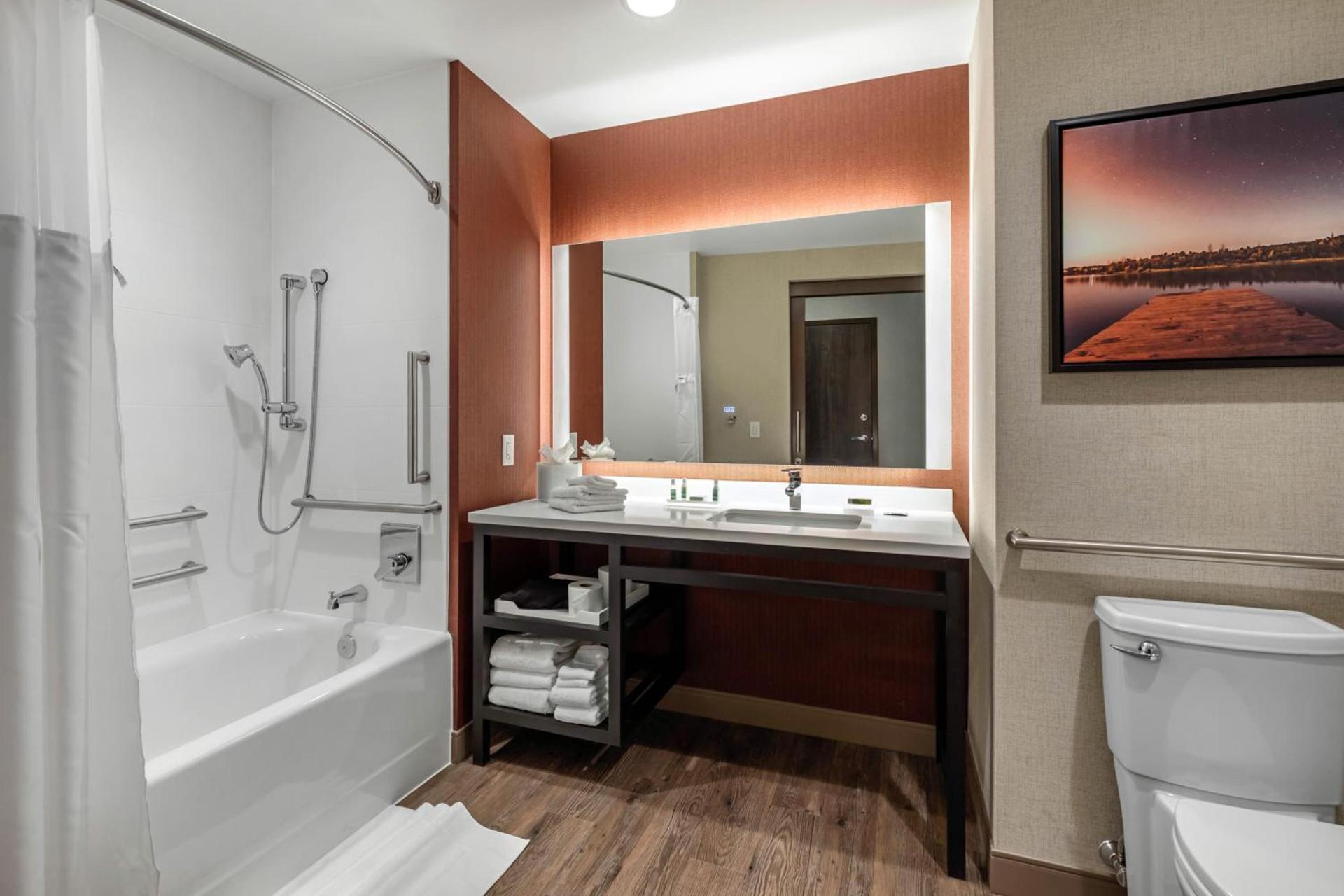 Cambria Hotel Omaha Downtown photo 55