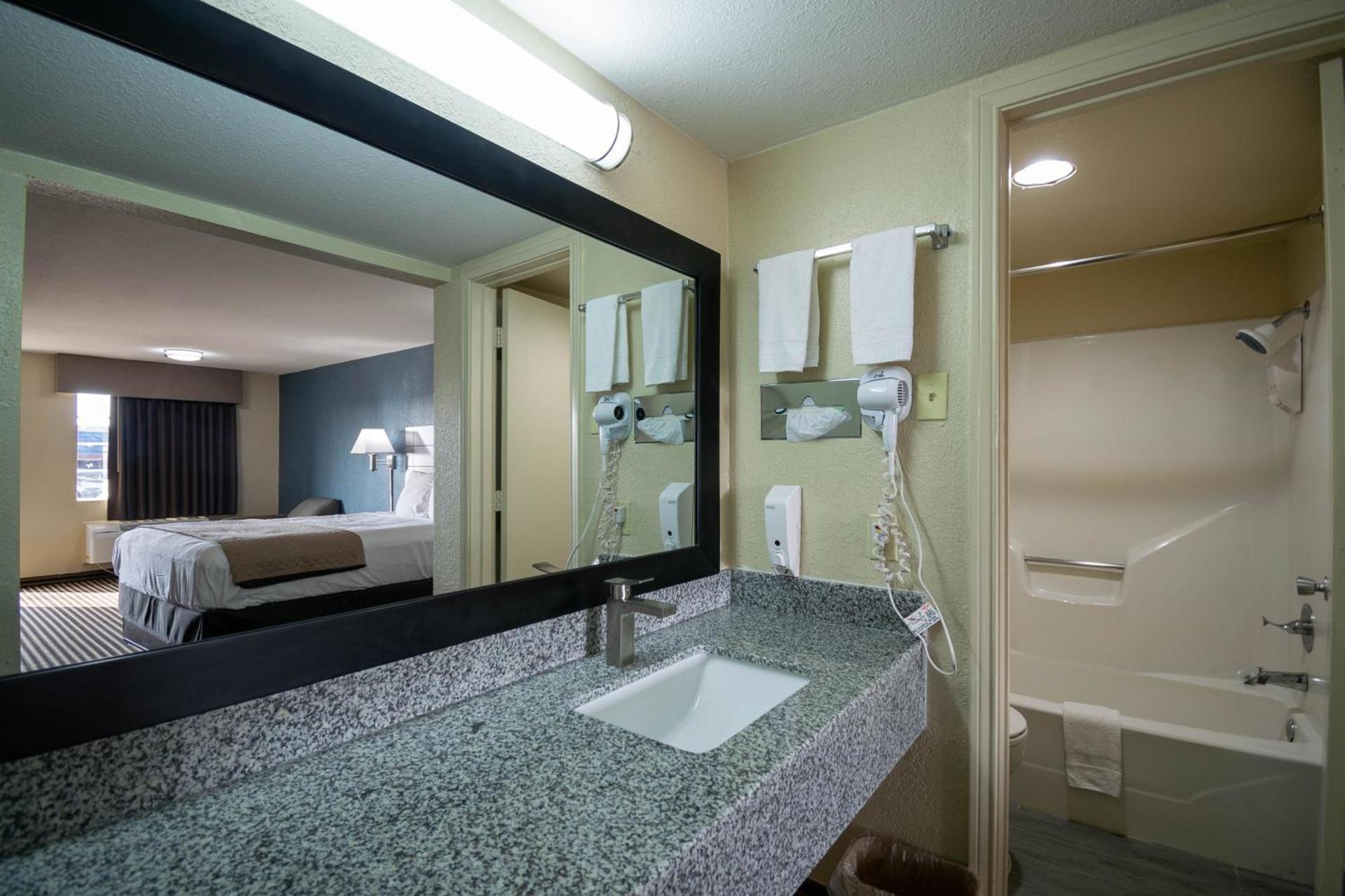 Countryside Inn photo 12