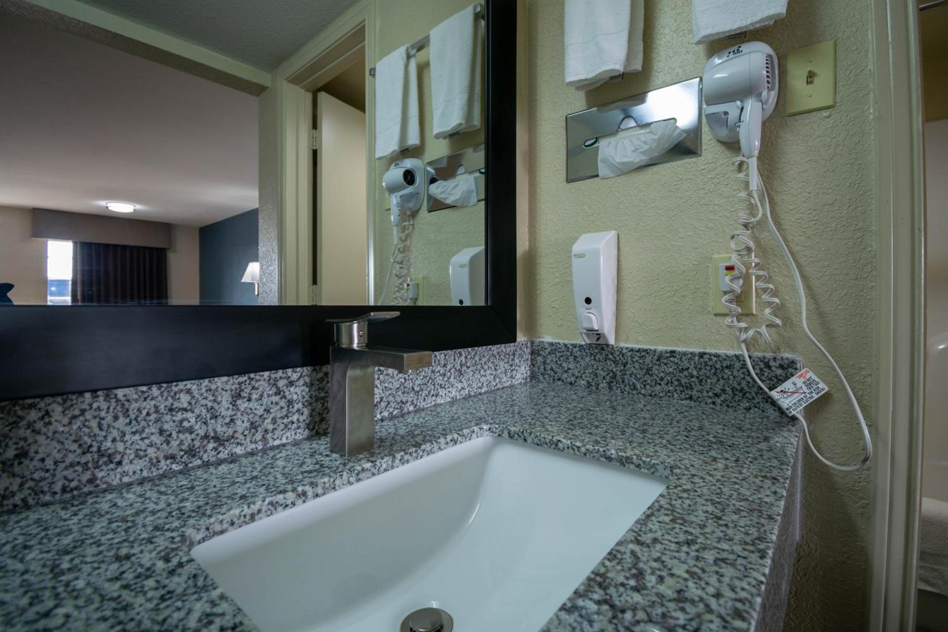 Countryside Inn photo 13