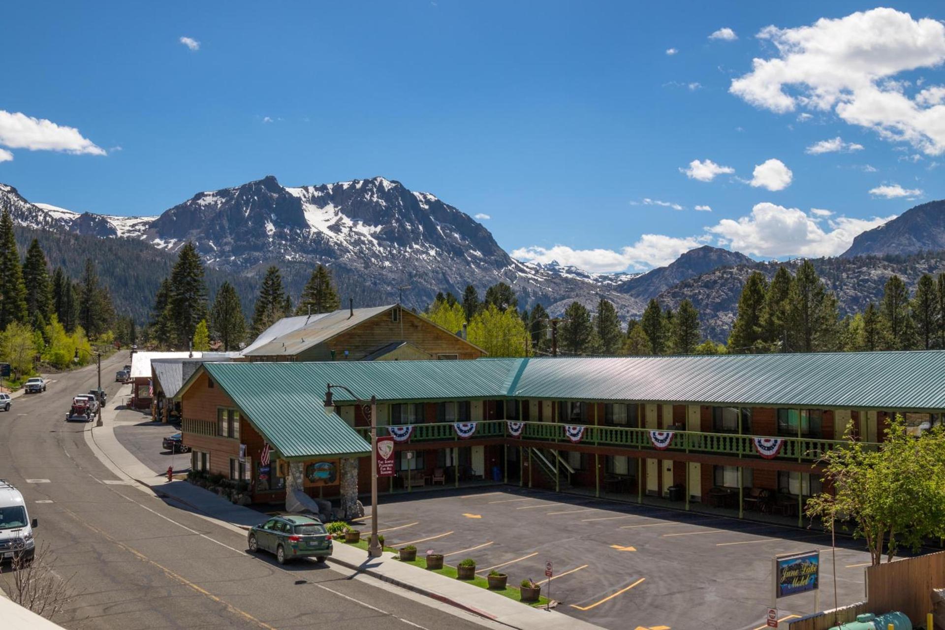June Lake Motel photo 49
