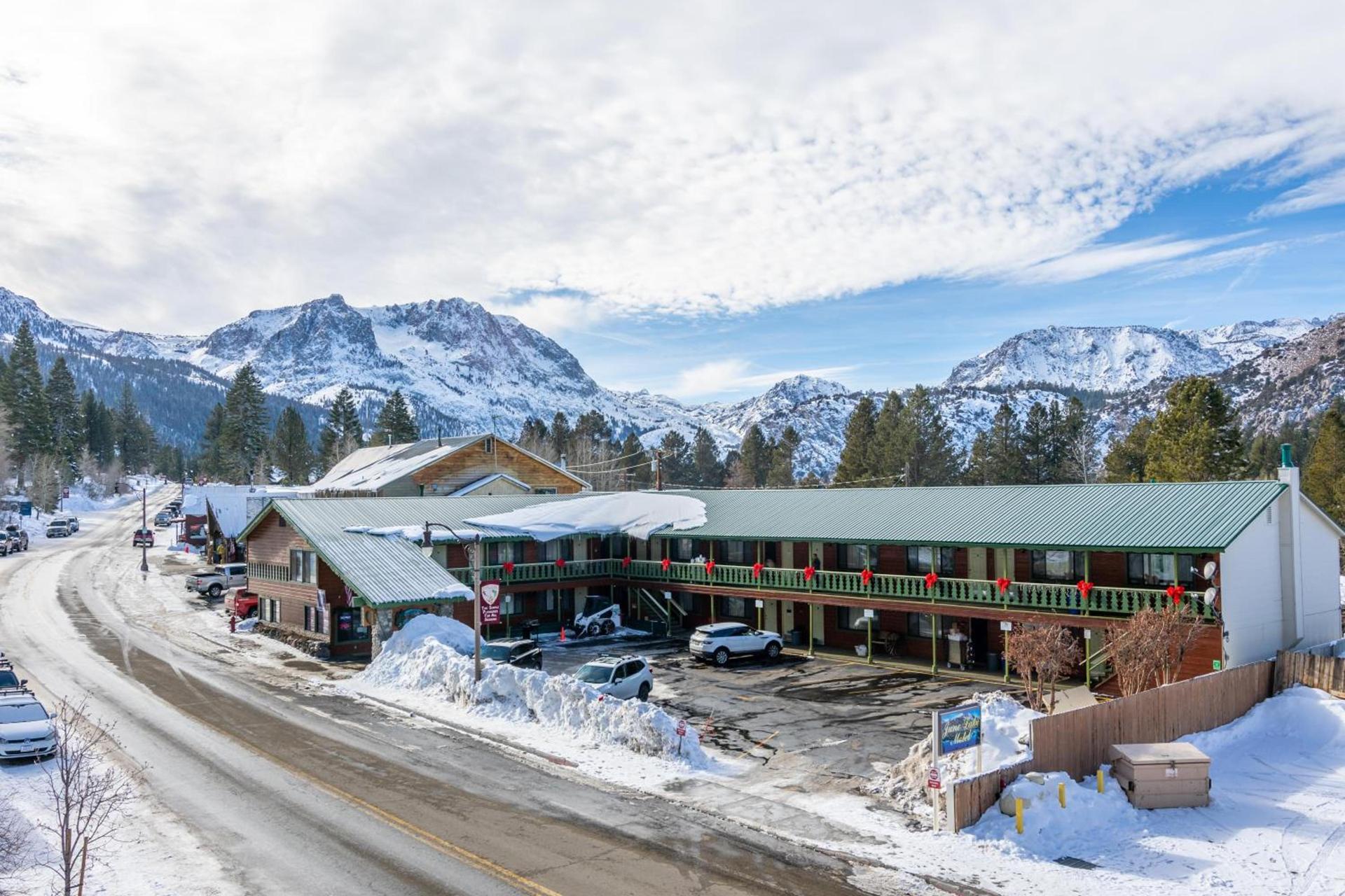 June Lake Motel photo 47