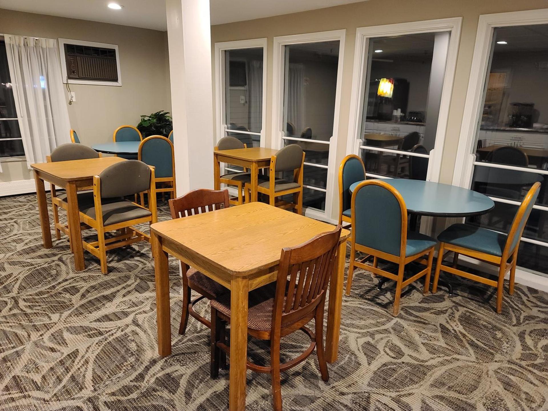 Hampton Village Inn photo 50