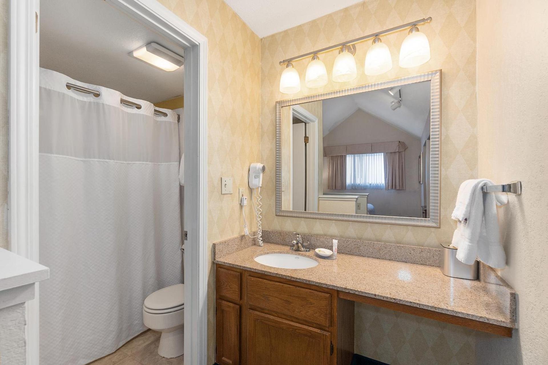 Residences at Daniel Webster photo 61