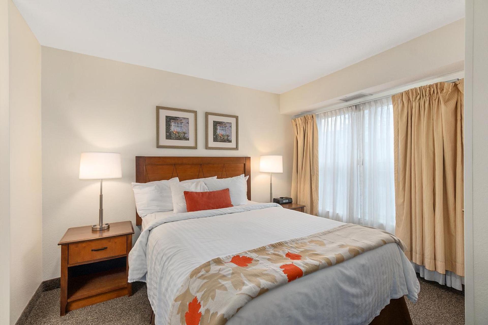 Residences at Daniel Webster photo 41