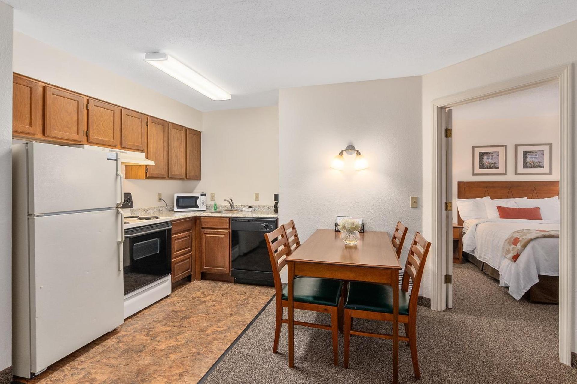 Residences at Daniel Webster photo 53