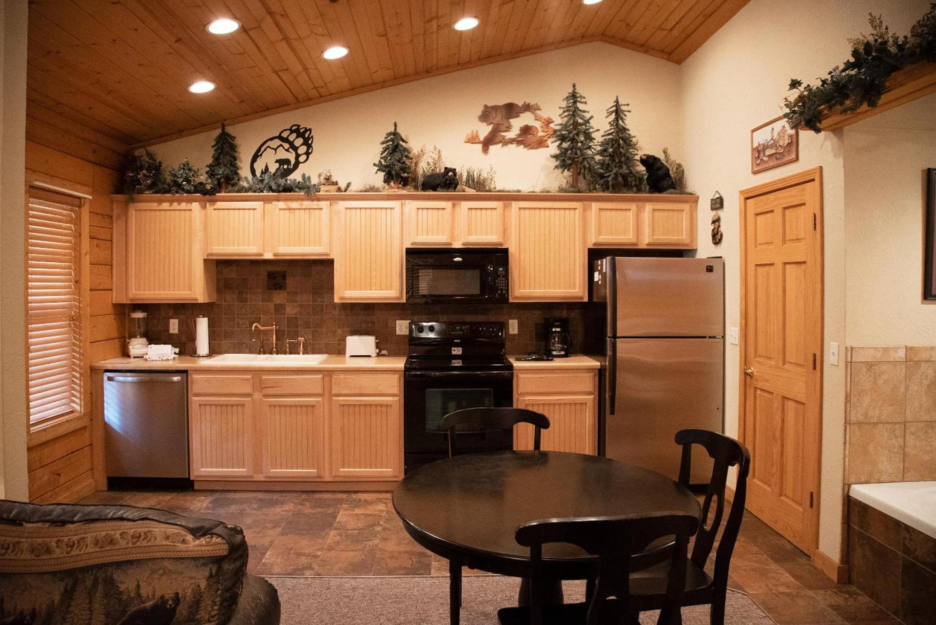 Cabins at Grand Mountain photo 41