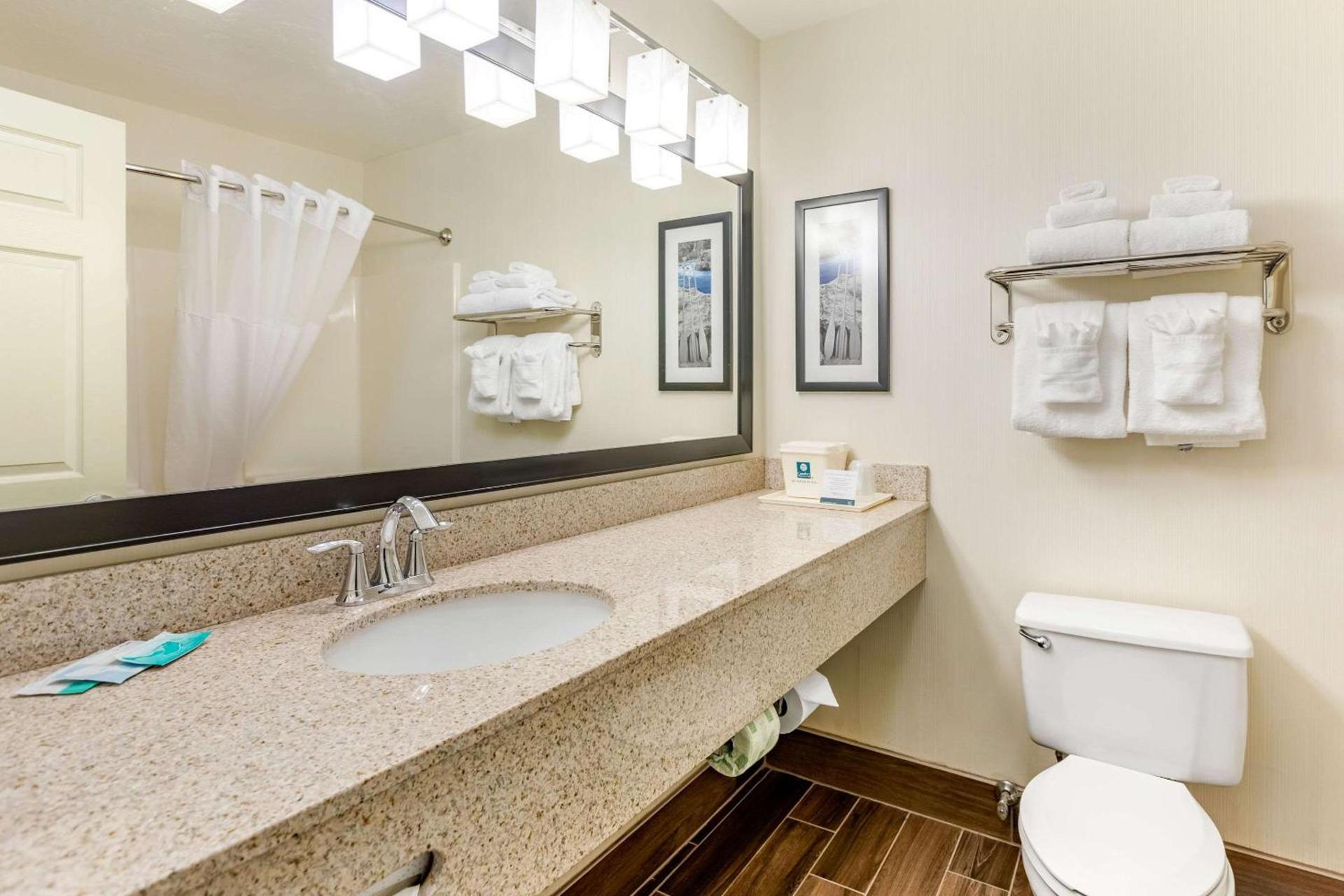 Quality Inn & Suites University Fort Collins photo 22